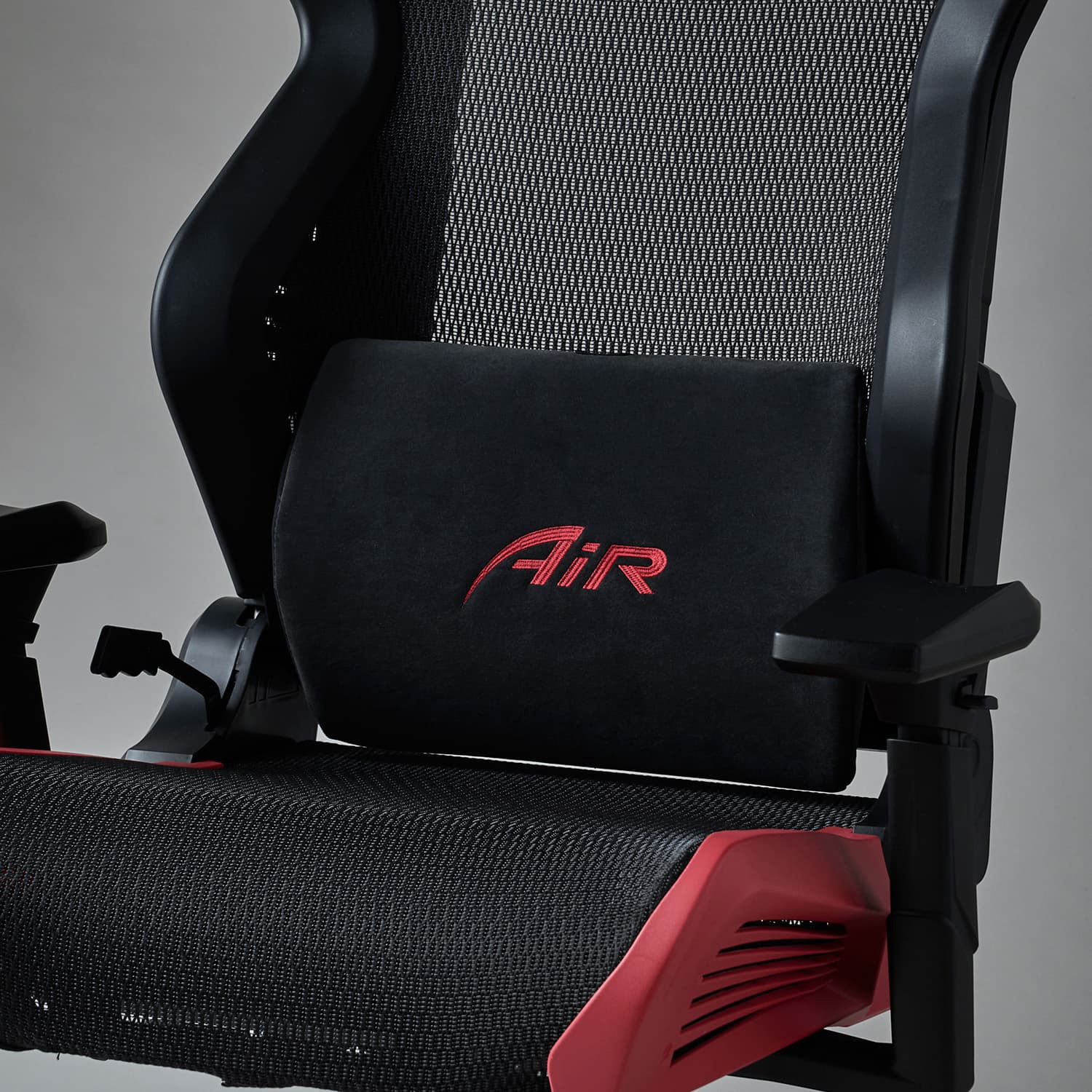 ゲーミングチェア ランボルギーニの27万円超えゲーミングチェアの価値（完売） | Forbes