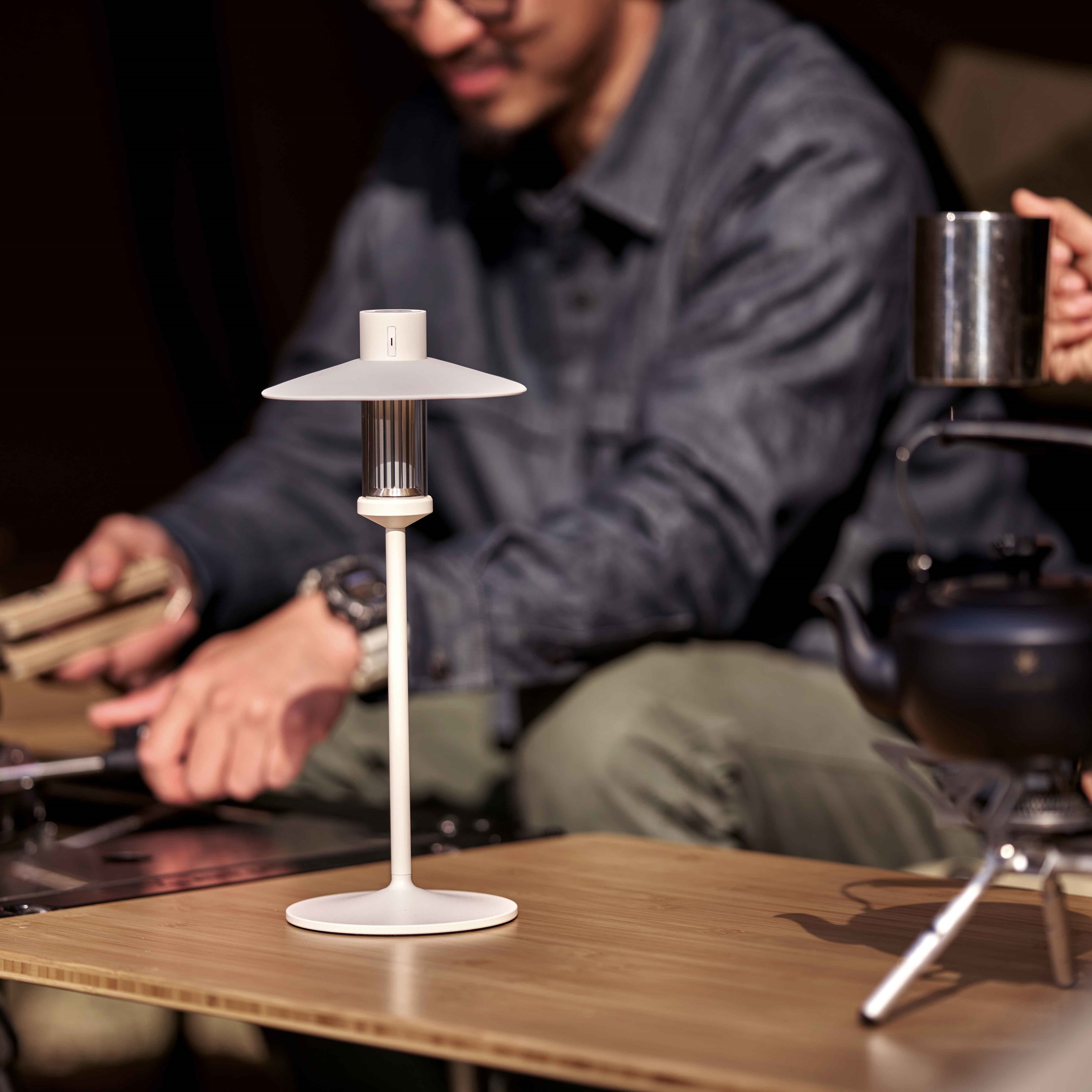 M3TBWH 小型LEDランタン M3 テーブルランプ ホワイト LUMENA(ルーメナー) 明るさ300(同時点灯/MAX明るさ)Lm LG社製3250mAhバッテリー