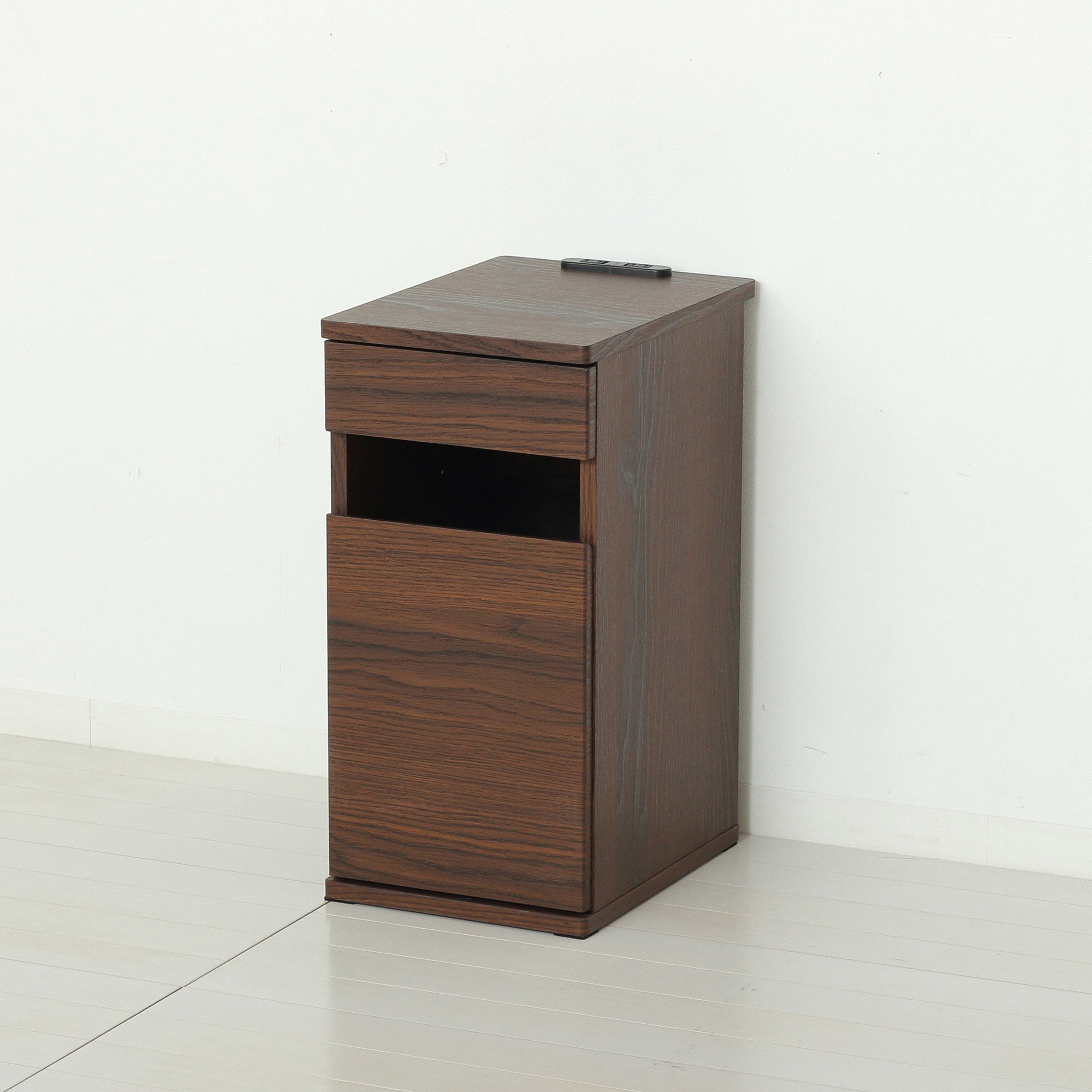 82315 コンセント付ダストボックス クロシオ ブラウン色