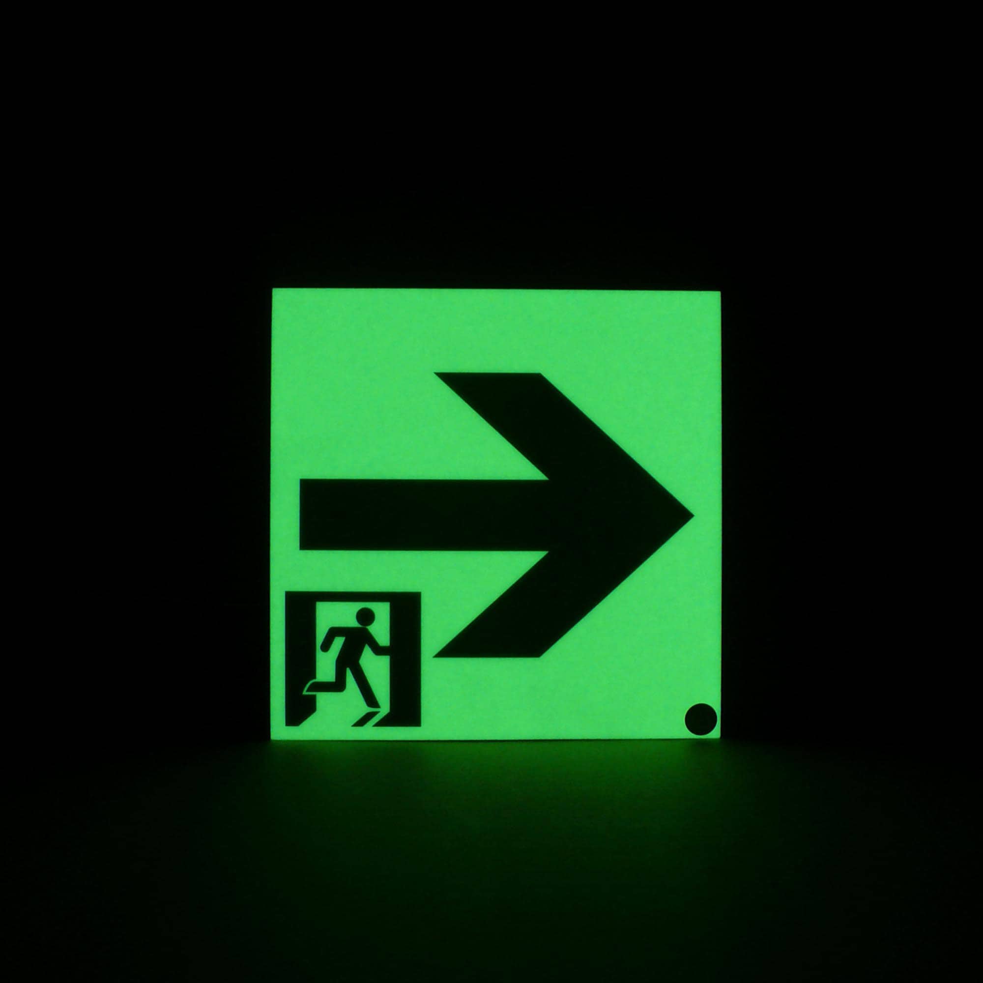 緑十字 高輝度蓄光避難誘導ステッカー標識 非常口⇔ SSN953 150×150 S級認定品 364953 高輝度蓄光避難口誘導標識 日本緑十字社 非常口標識⁄避難誘導 通販