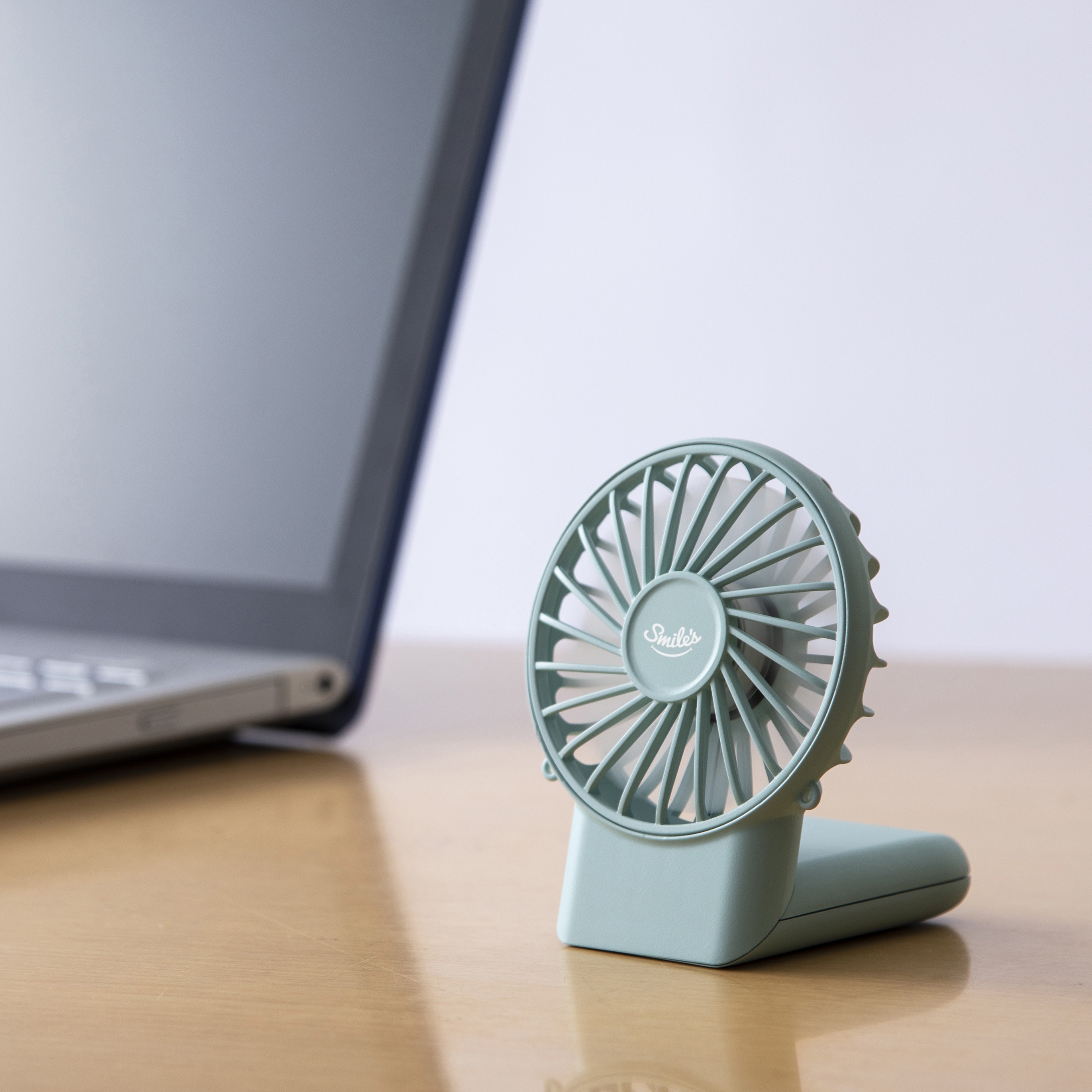 Hd T06gn 充電式 ポケットハンディファン 1個 スリーアップ 通販サイトmonotaro