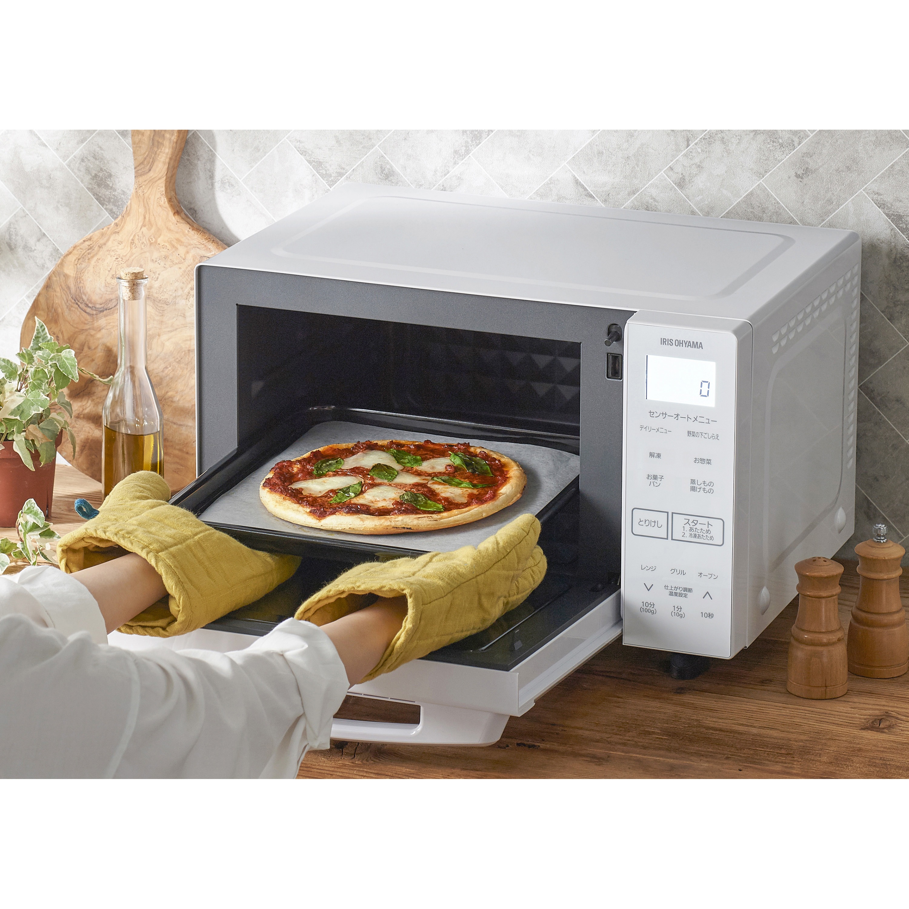 Amazon | アイリスオーヤマ オーブンレンジ 18L フラット