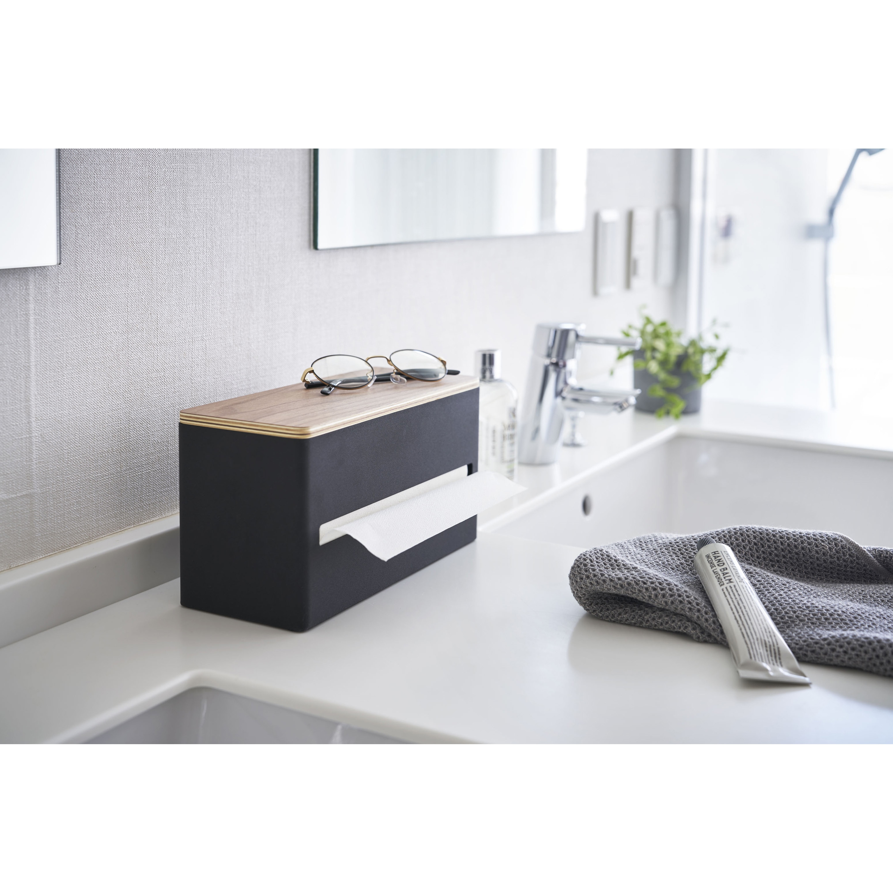 調味料ケース、高級仕上げしました 調味料ポット ワイド マーナ K775 600ML 調味料ケース 砂糖入れ 塩入れ