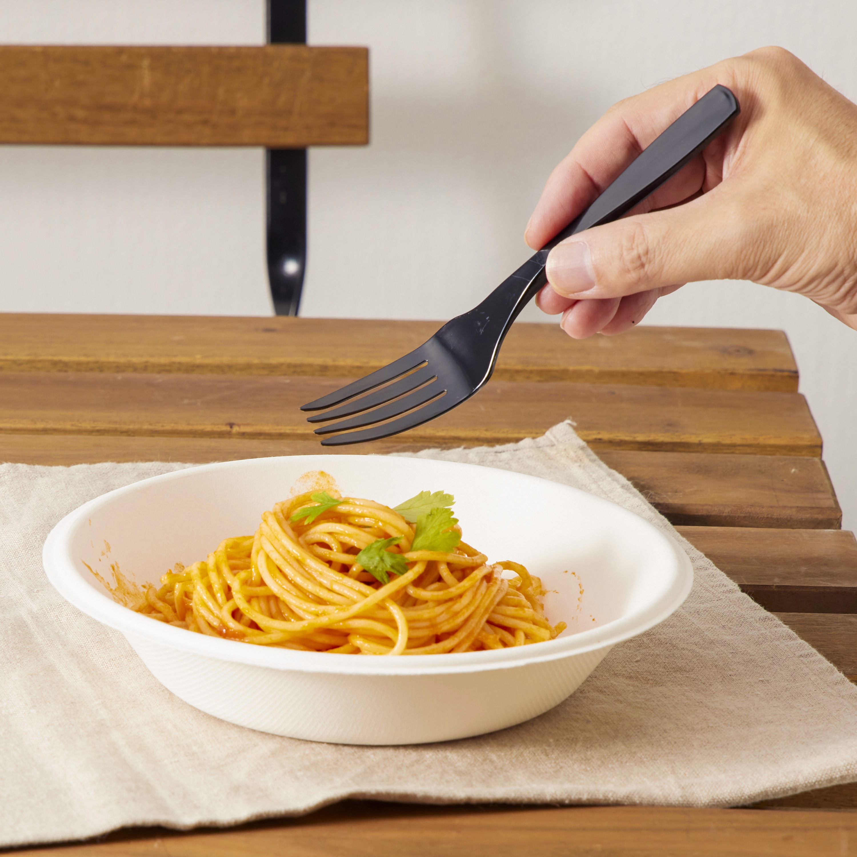 プラスチックフォーク ブラック 単袋入 1袋(100本) モノタロウ 【通販