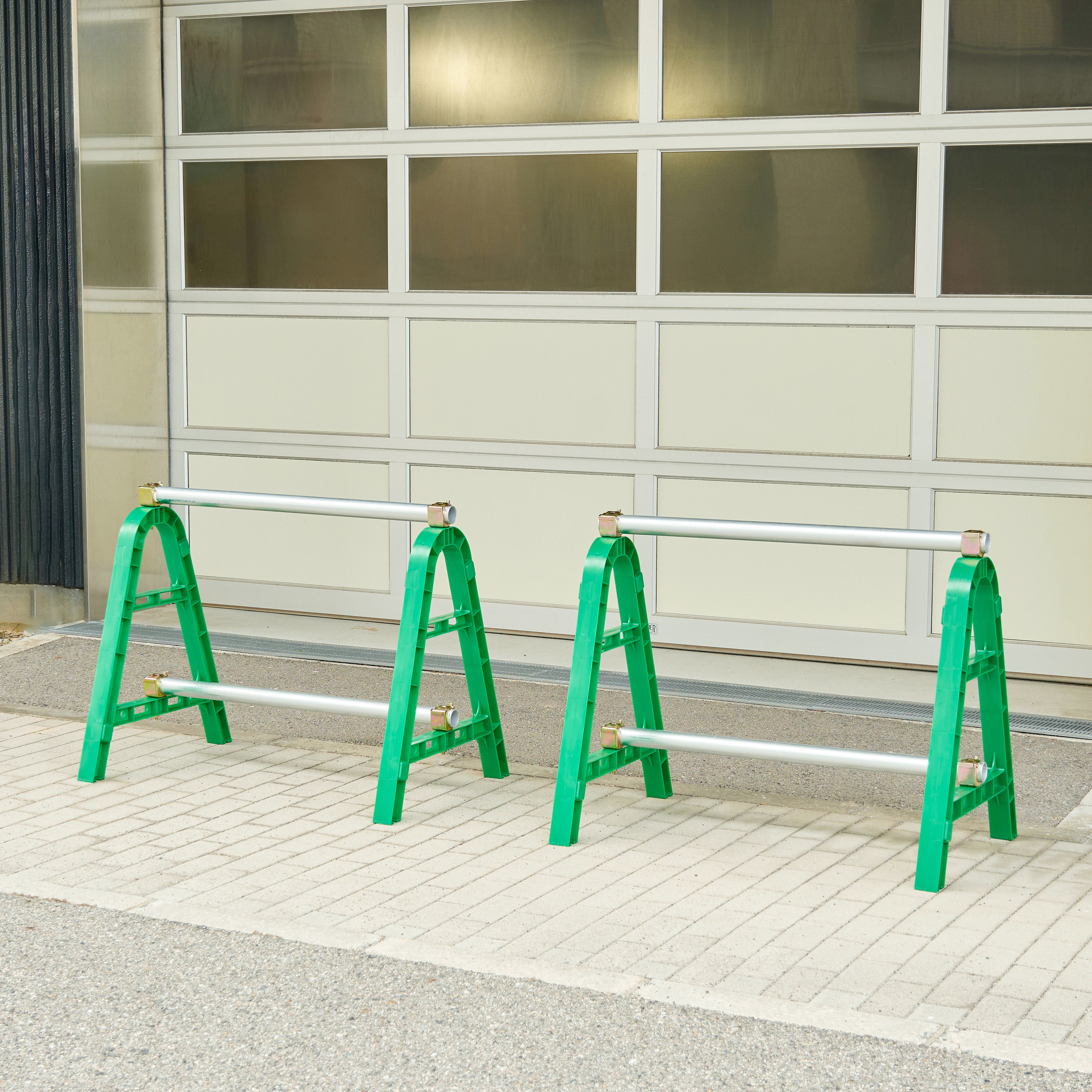 企業限定】樹脂製単管バリケード 黄(8個)【安全興業】AJスタンド (樹脂 