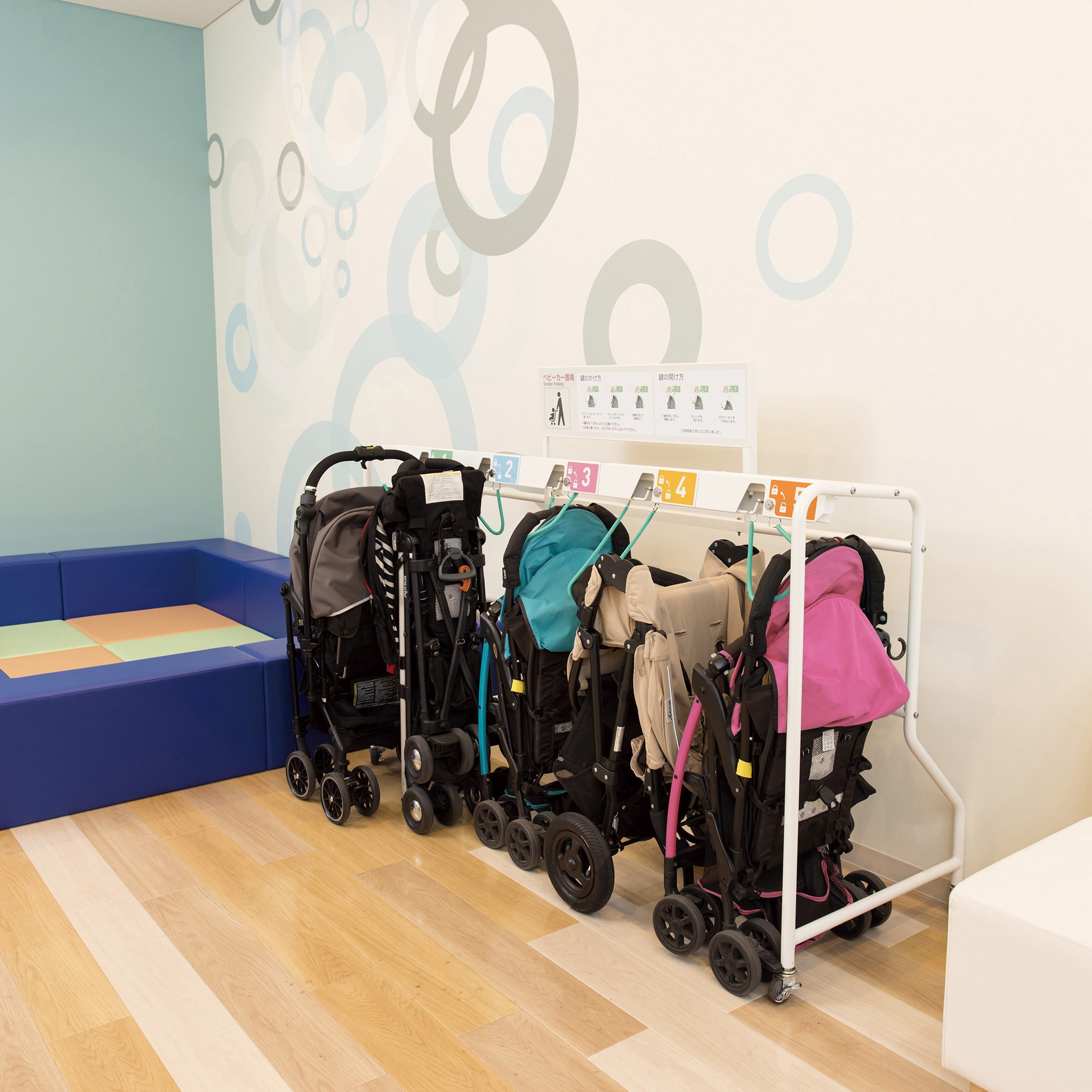 OT-562-005-0 ベビーカースタンド 1台 テラモト 【通販モノタロウ】