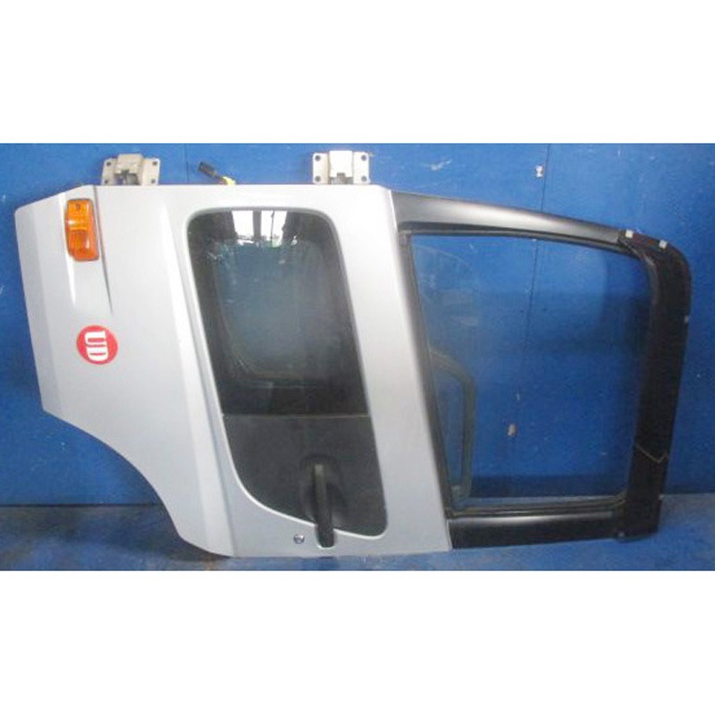 FドアAy(左) 1個 UDトラックス 【通販モノタロウ】