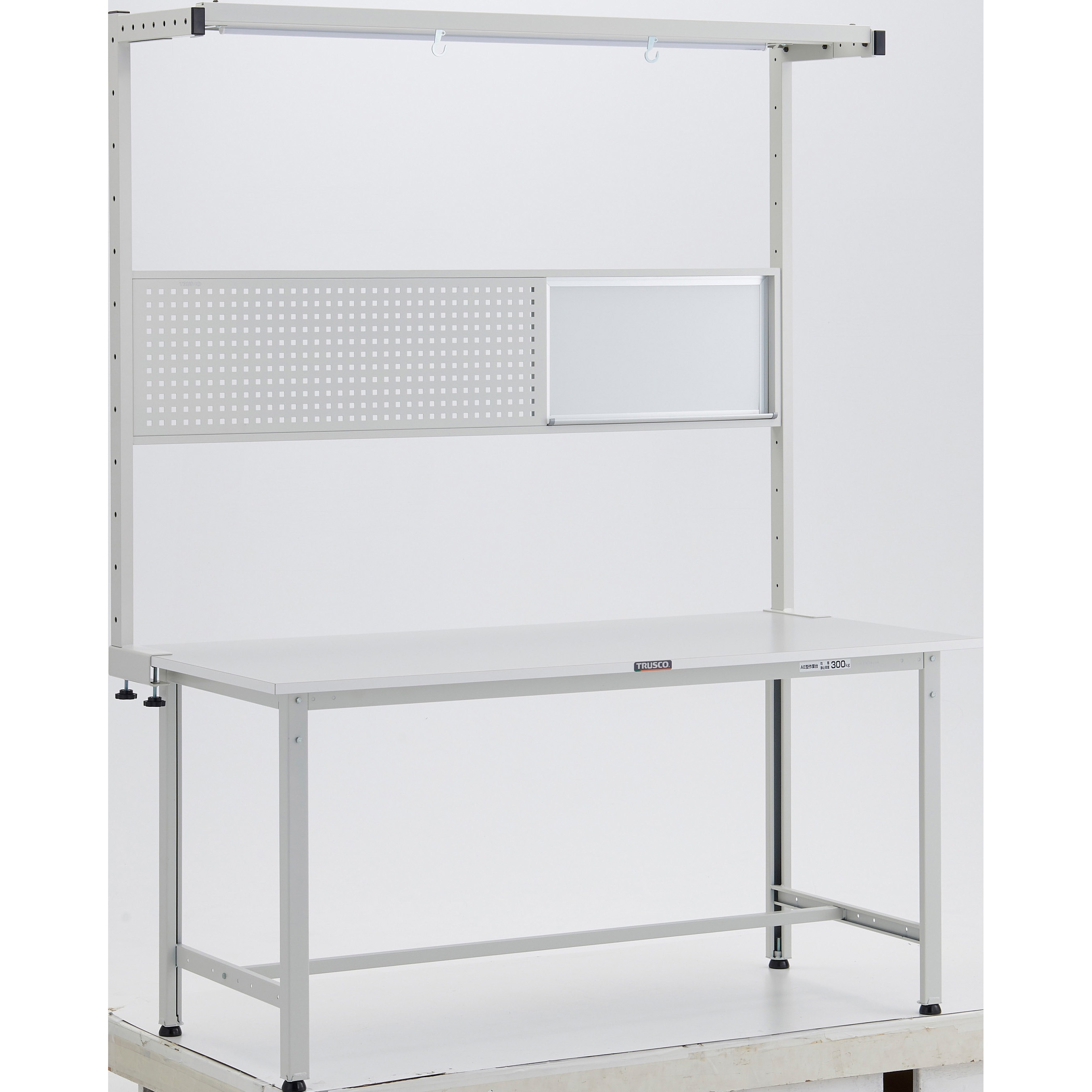RAE-1500THFS W 軽量作業台(ツールハンガーオプションフルセット付)リノリューム張 TRUSCO 荷重300kg 間口1500mm奥行750mm高さ1948mm RAE-1500THFS W