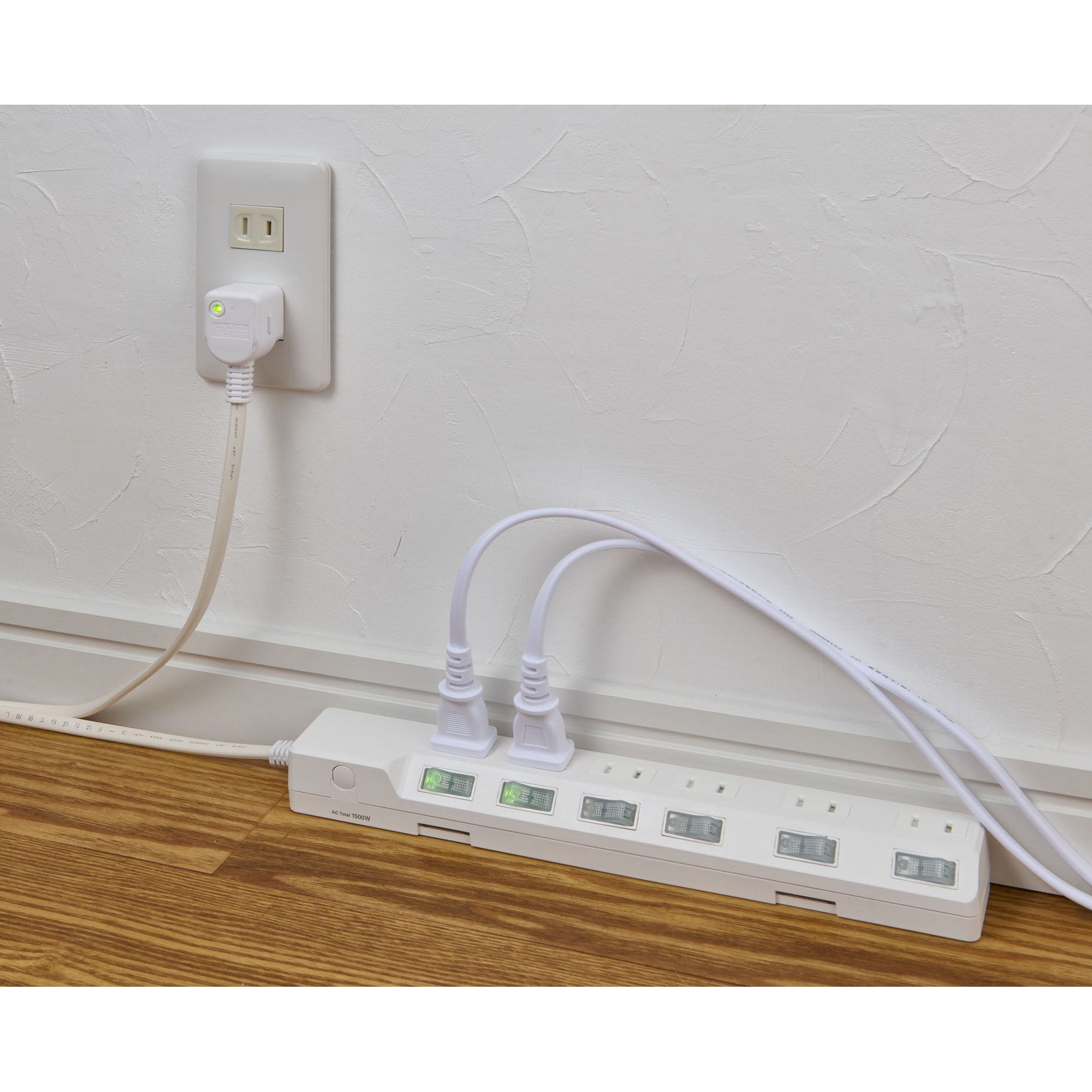 WLK-65S(W) 耐雷スイッチ付タップ AC125V 15A 6個口 LEDランプ仕様