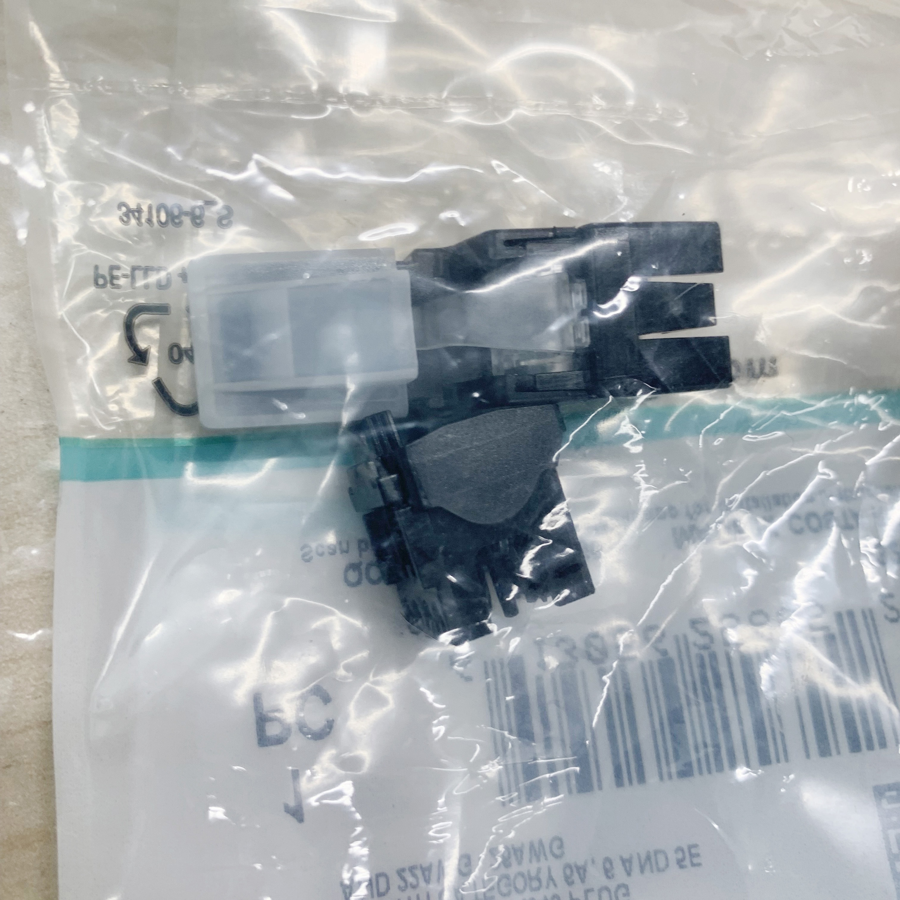 FP6X88MTG かんたん成端モジュラープラグ(カテゴリ5e、6、6a) PANDUIT