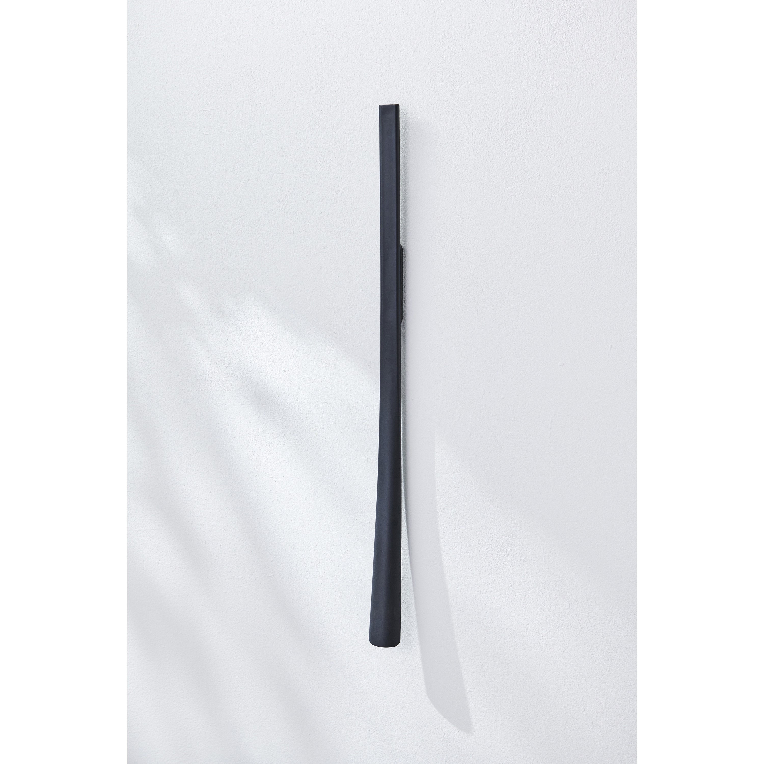 I-644 BK かがまない靴ベラ マグネット付き ロング 伊勢藤 ブラック色