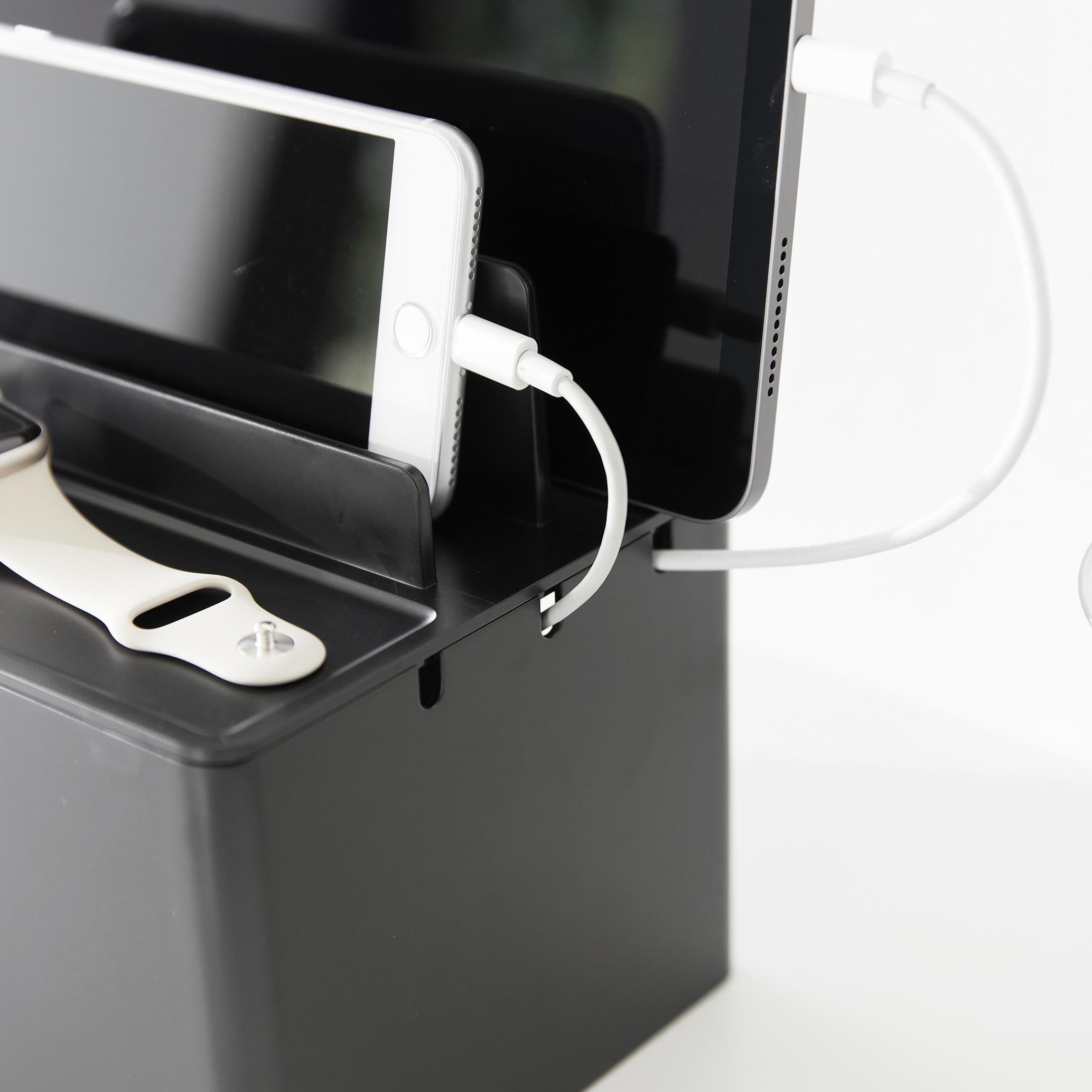 充電ステーション タワー ホワイト 山崎実業 スマホ/タブレット