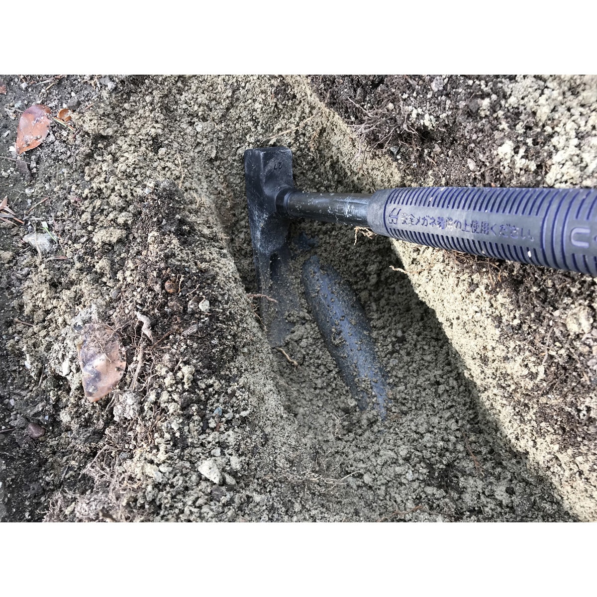 01688 パイプ柄掘削ハンマー 土牛 全長315mm - 【通販モノタロウ】