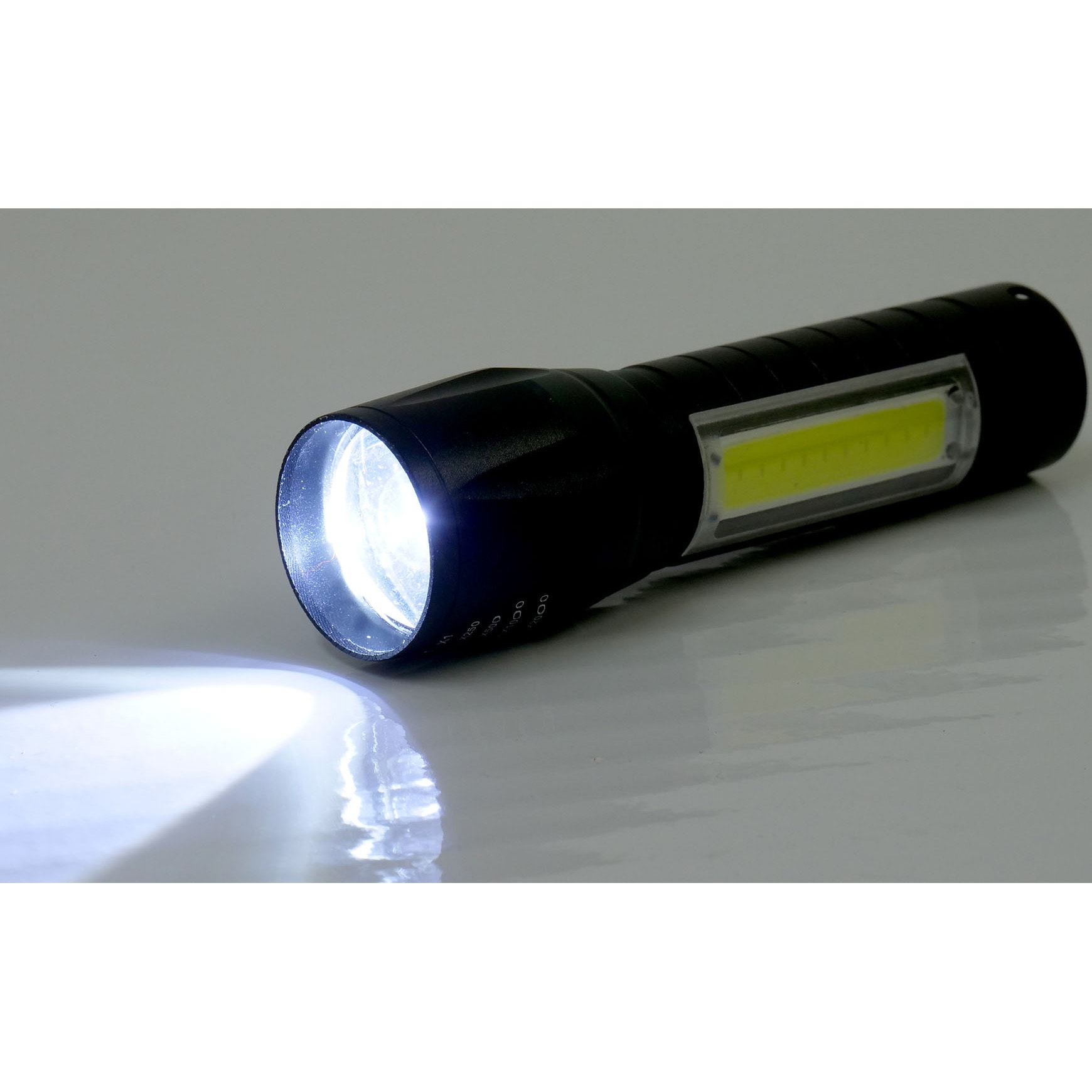 送料200円■tl005■防災用 充電式LEDライト　6点【シンオク】