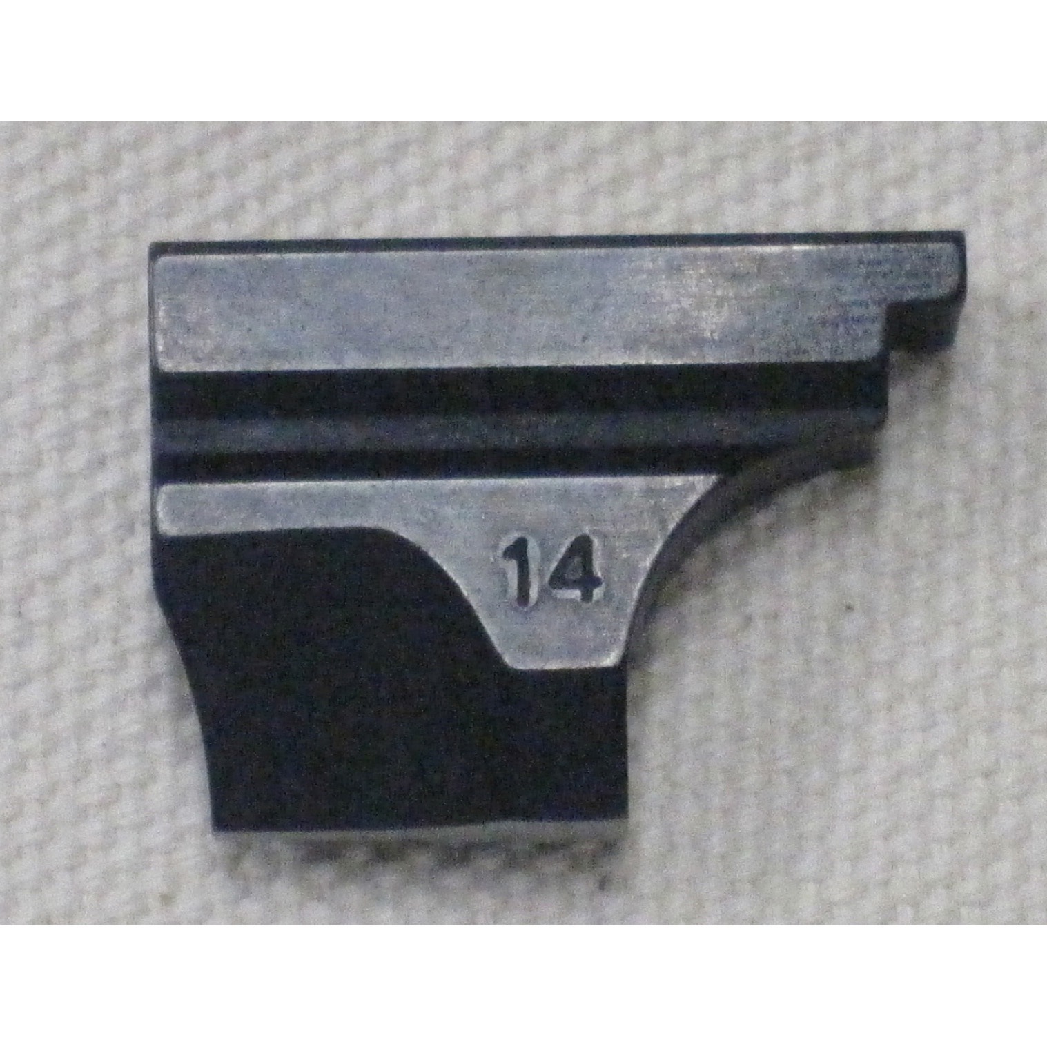 S37703001 ブラザー 鳩目穴かがり用 ハンマー 1個 ノーブランド 【通販モノタロウ】 5,698円