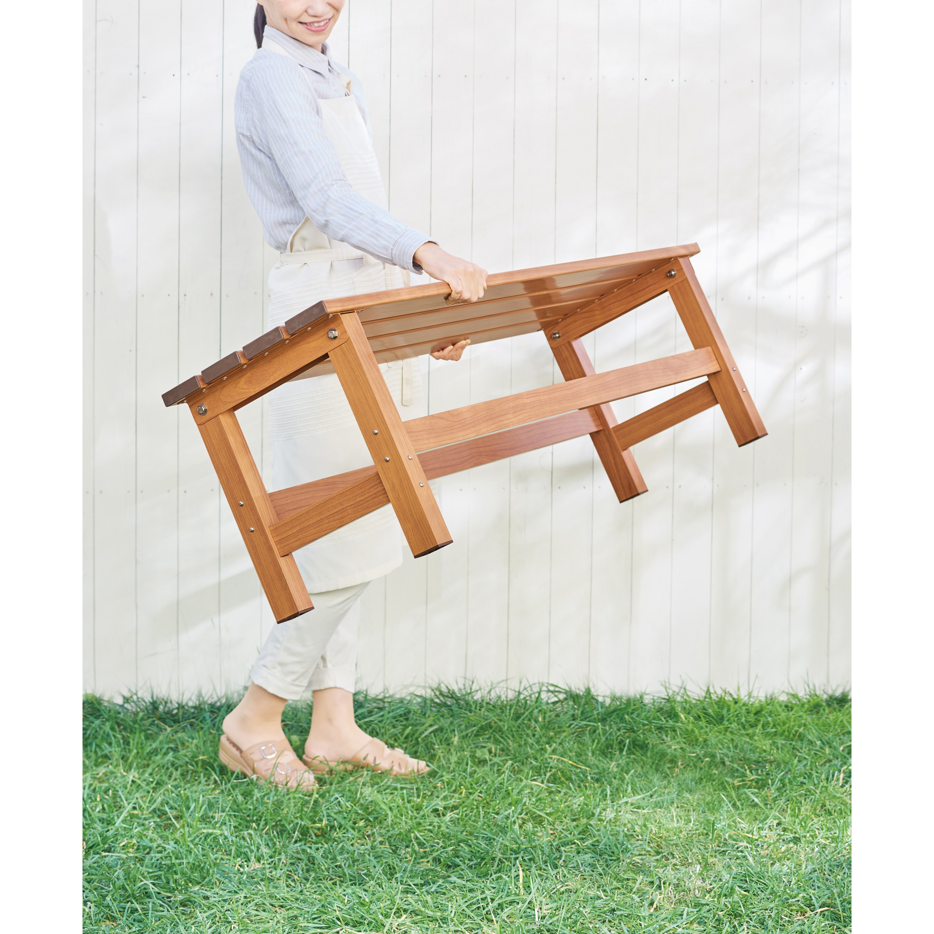 【2/1受渡終了】≪zyt1838ジ限≫ 美品 木目調アルミ縁台 ② 幅120cm 奥行36cm 耐荷重150kg 2021年製造 TENMA/天馬株式会社 4904746093158 軽量/踏み台/ベンチ/中古家具/宮城県仙台市 61225-08 811000592 木目調アルミ縁台 1台 TENMA(天馬) 【通販モノタロウ】