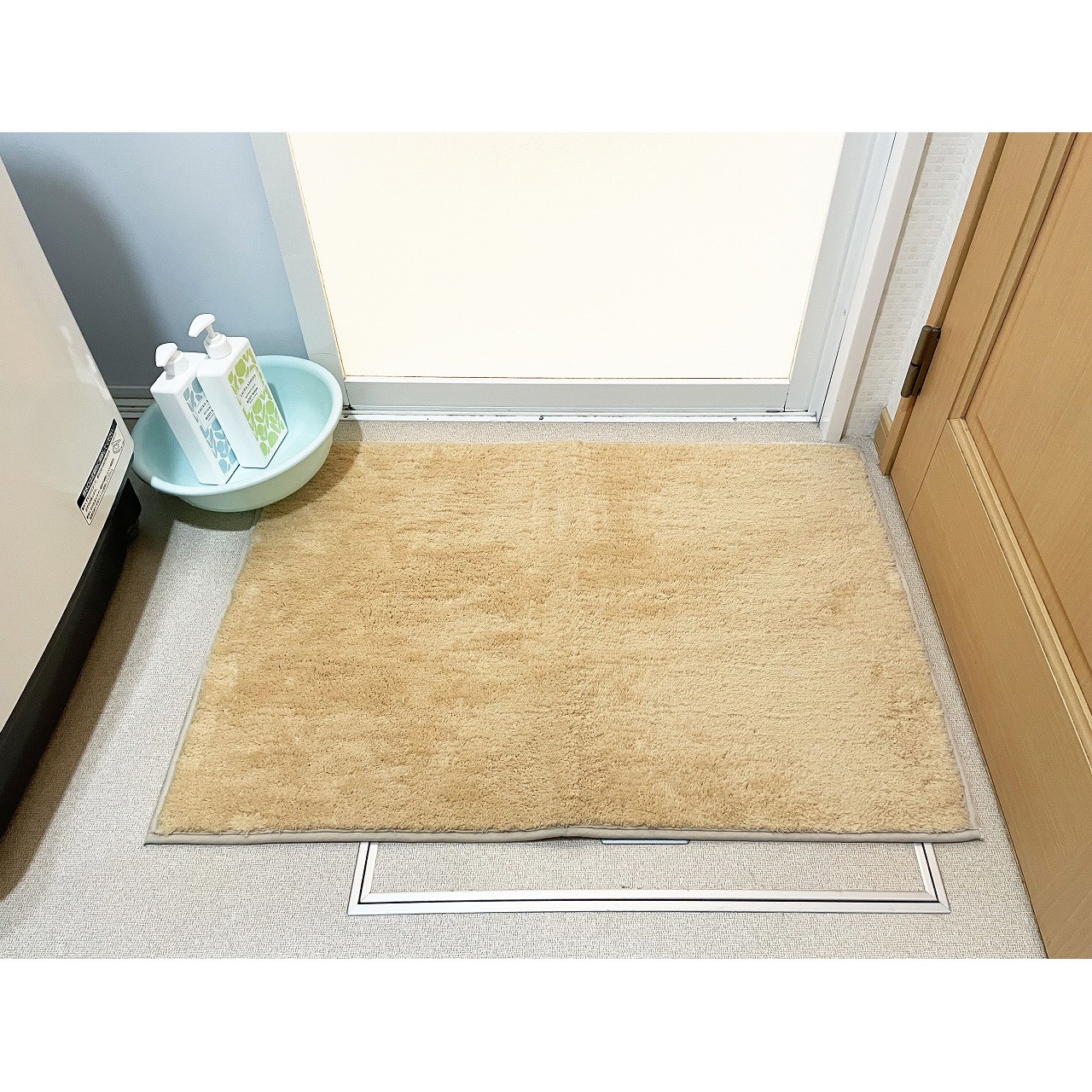 2319 日本製バスマット コスモトロン クレド マルナカ ベージュ色 寸法