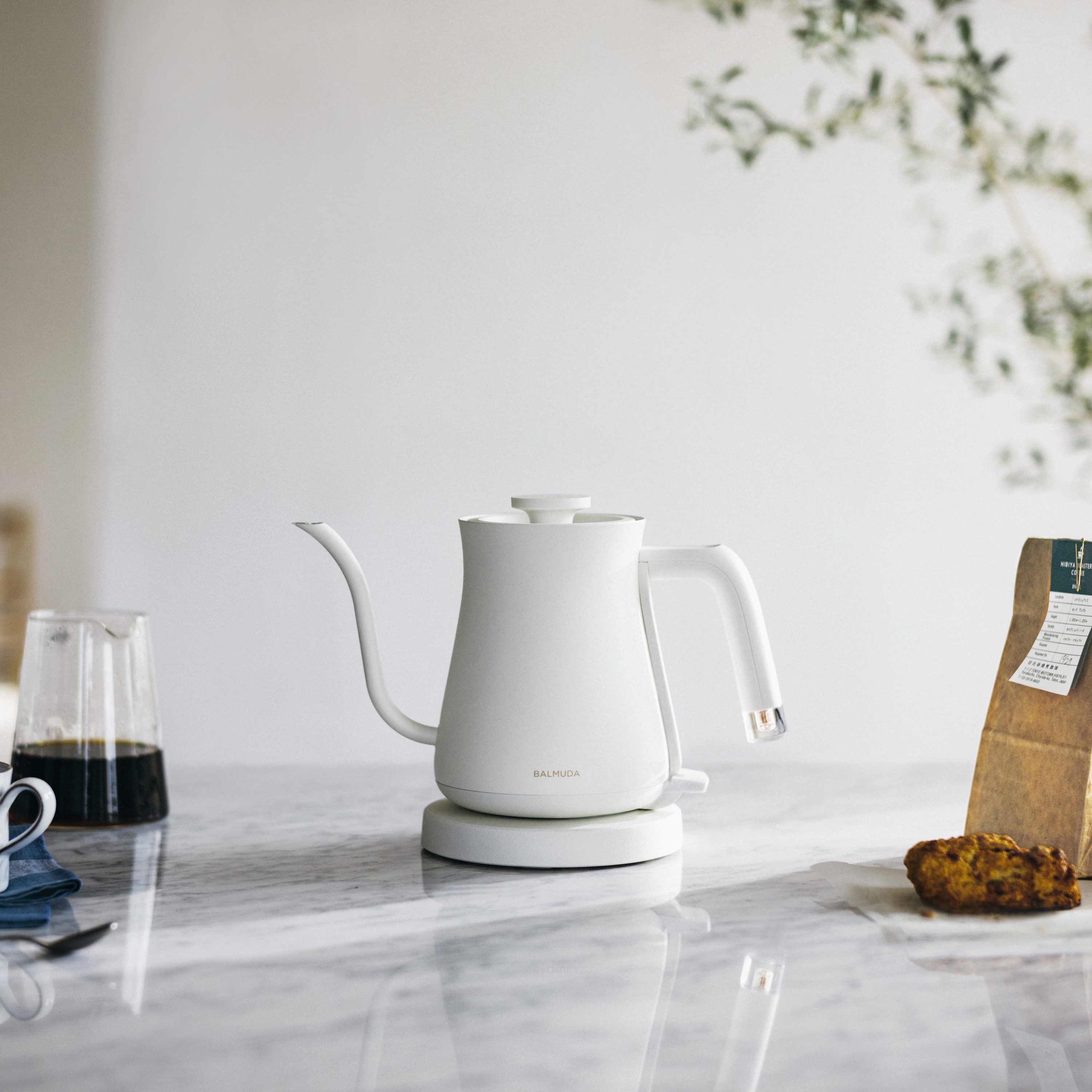 KPT01JP-WH BALMUDA The Pot 電気ケトル バルミューダ 容量0.6L
