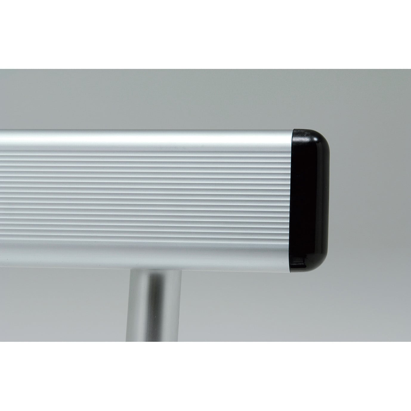 G1863 スポーツアルミベンチS150B トーエイライト シルバー色 屋外使用