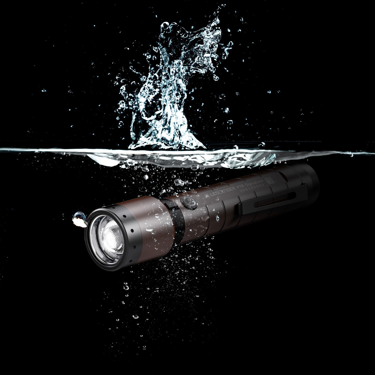 502190 充電式LEDライト P7R Signature LED LENSER 保護等級IP68 502190 充電式LEDライト P7R Signature LED LENSER 保護等級IP68