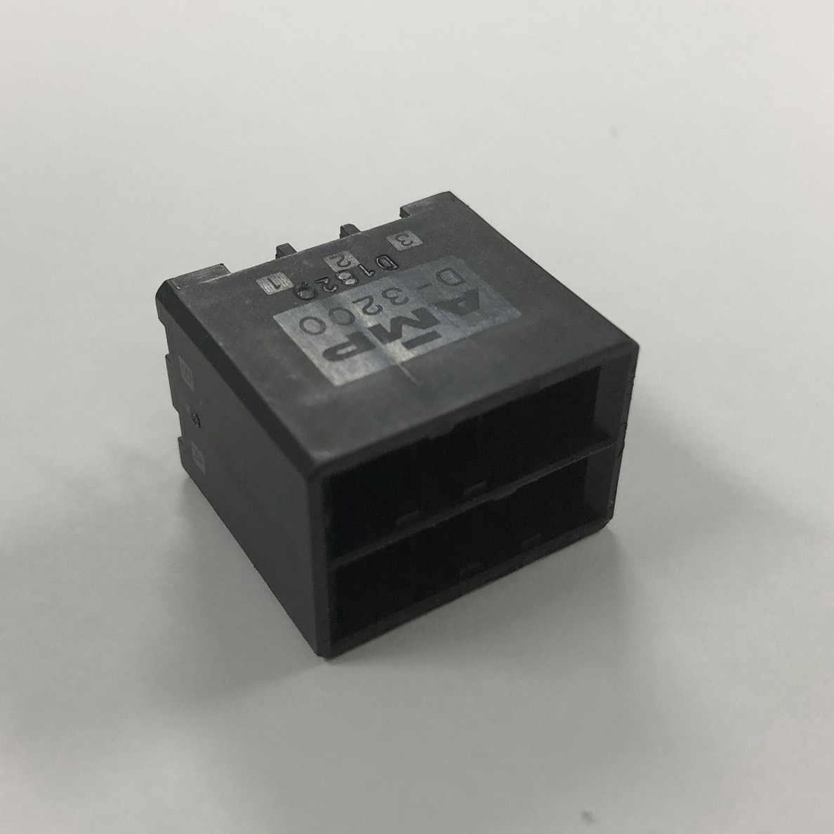 3-178140-3 Dynamic 3000 TE Connectivity Japan(旧:TYCOELECTRONICS(タイコエレクトロニクス)) 極数6 バーチカル