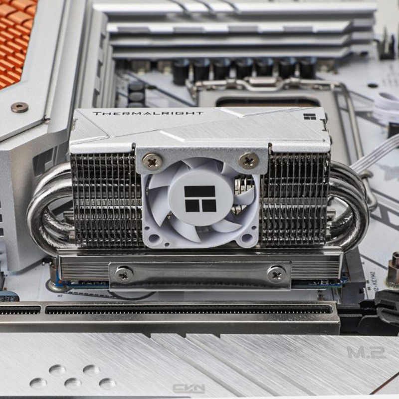 HR-10 2280 PRO SSDヒートシンク Thermalright PWM 4ピンコネクタ