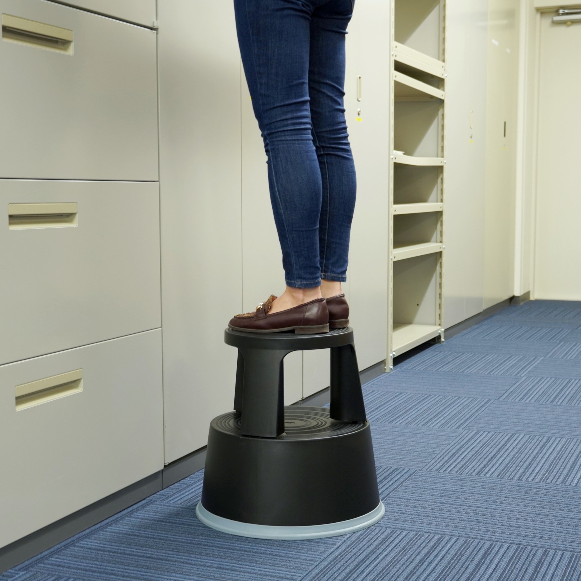 キャスター付踏台 2段 アズワン キャスター付踏台 2段 0-1583-02 1台（直送品） - アスクル