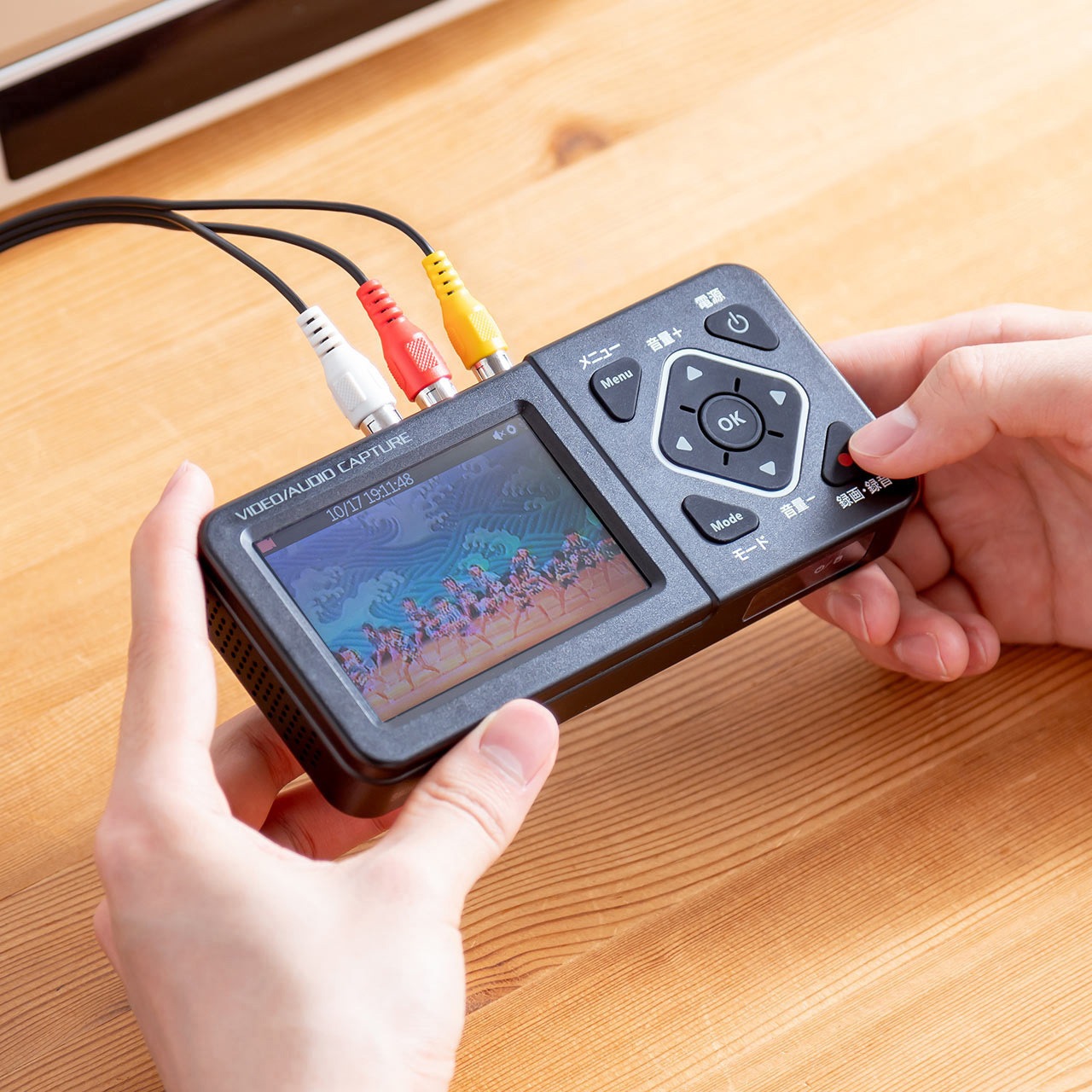 サンワサプライ ビデオキャプチャーボックス400-MEDIO29 400-MEDI029N ビデオキャプチャーボックス RCA・液晶画面付き 1個
