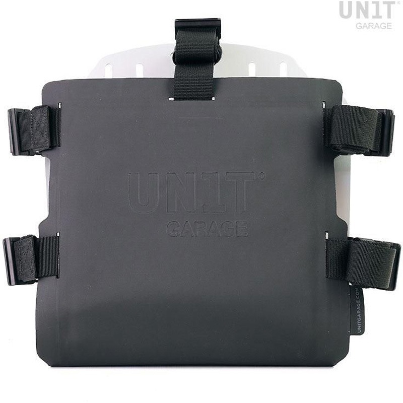UG007+U000-Silver Carrying system in aluminum with adjustable Hypalon front and Quick Release System | UG007-U000 UnitGarage (ユニットガレージ) シルバー色