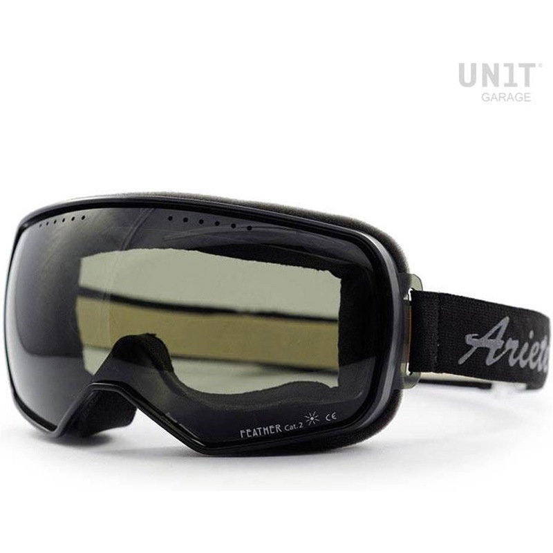 U100-Black Feather lite black frame sunglasses | U100 1個 UnitGarage (ユニットガレージ) 【通販モノタロウ】 19,225円