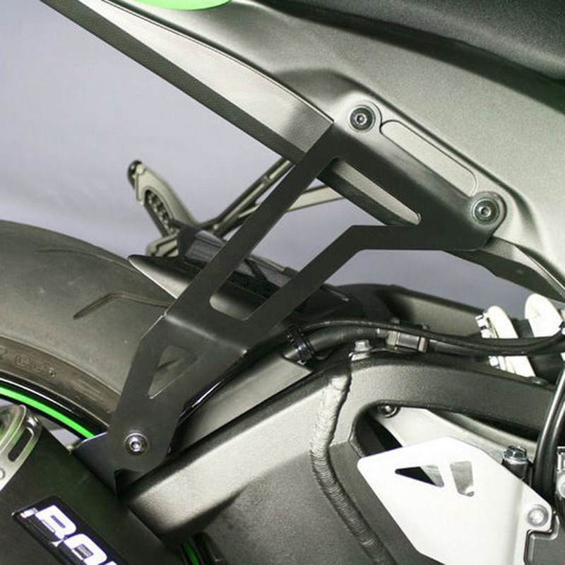 KZX10R-057 エキゾーストブラケット ステンレスブラック Powder-Coated