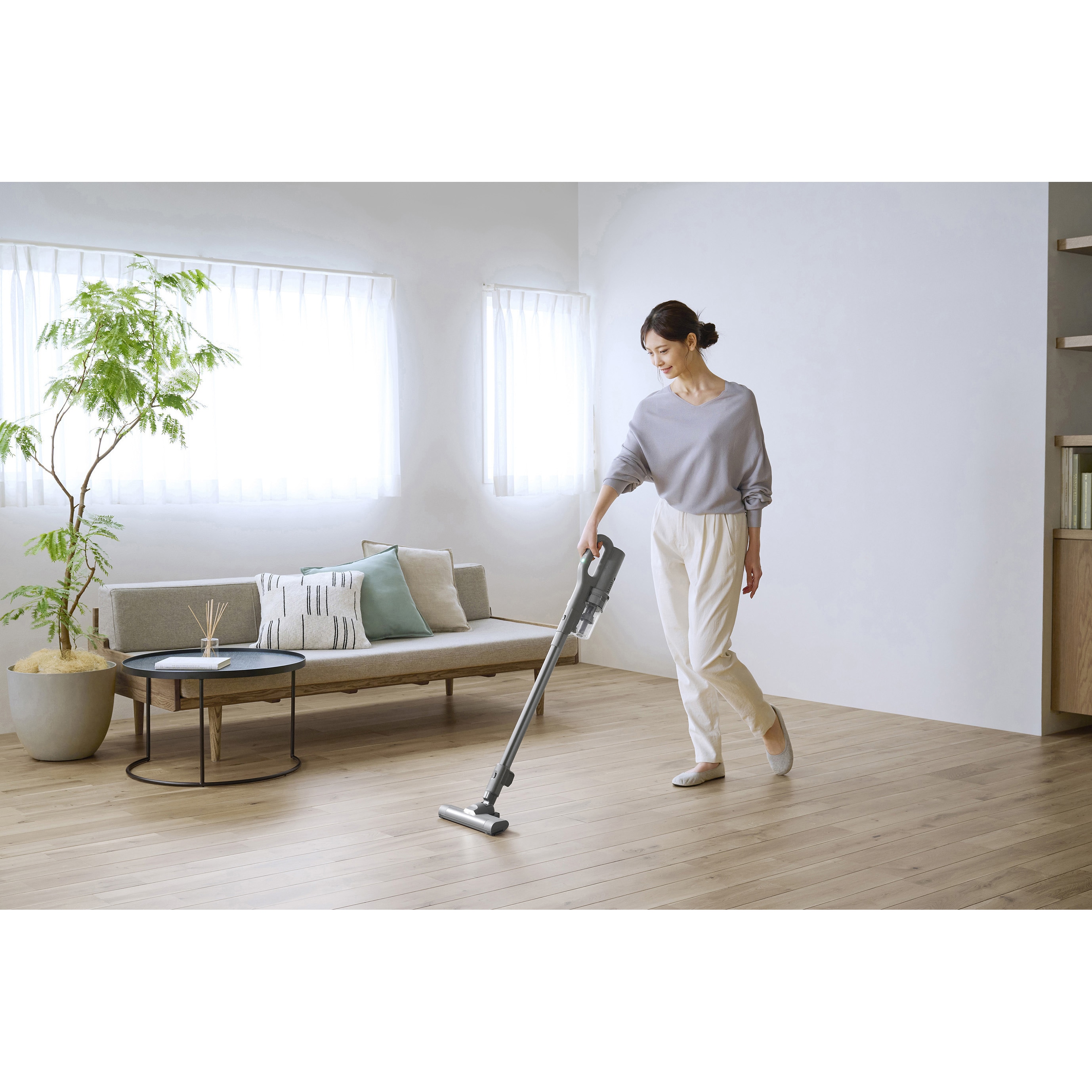 SCD-124P-H 軽量!コードレス 充電式サイクロンスティック掃除機