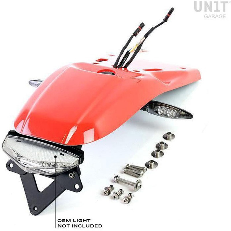 1651+1694-Red リアフェンダー ナンバープレートキット for the original headlight | 1651-1694 1個 UnitGarage (ユニットガレージ) 【通販モノタロウ】