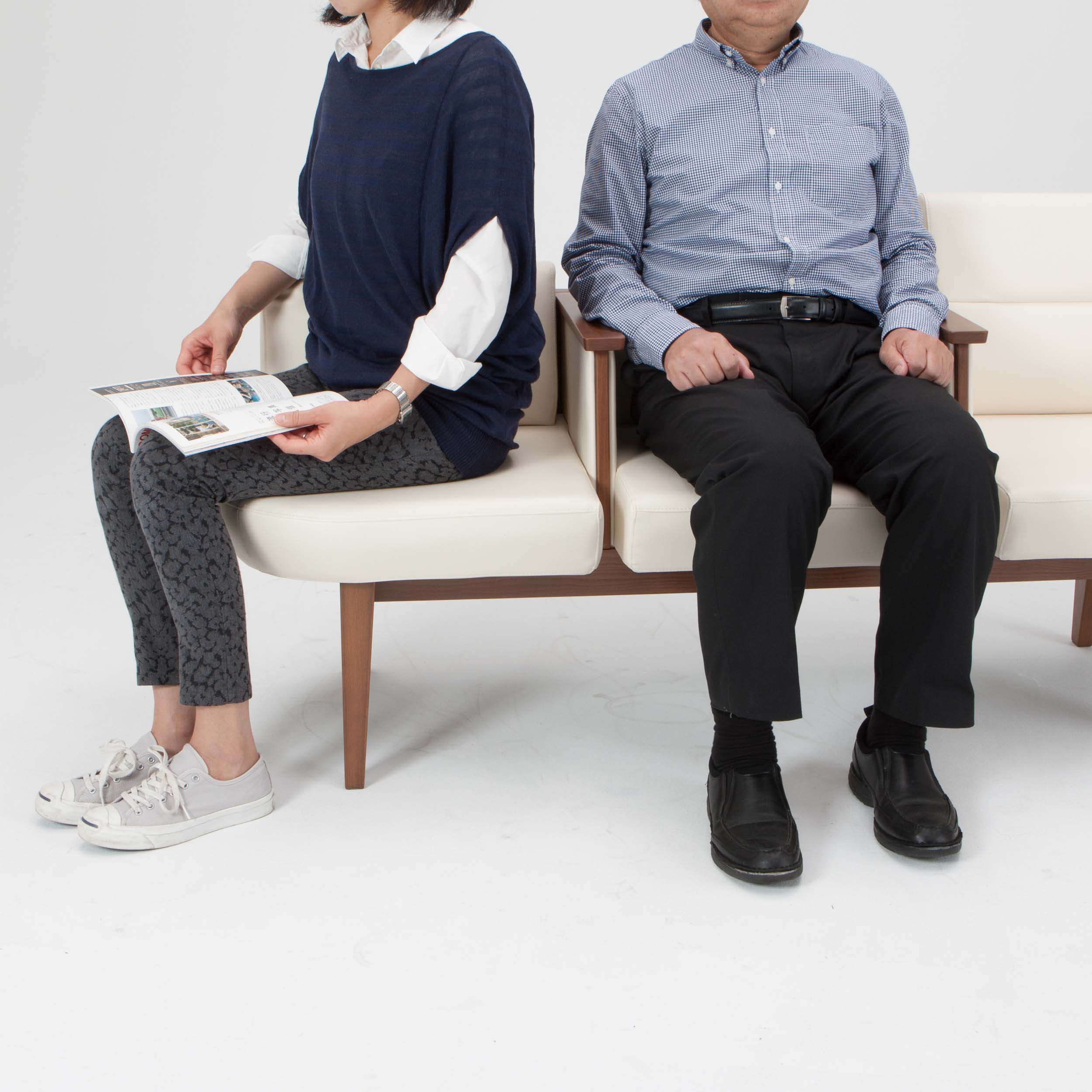 NRF-L2ANS-W2511111 ロビーチェア レフィナ 2人用 R無肘付ロータイプ 