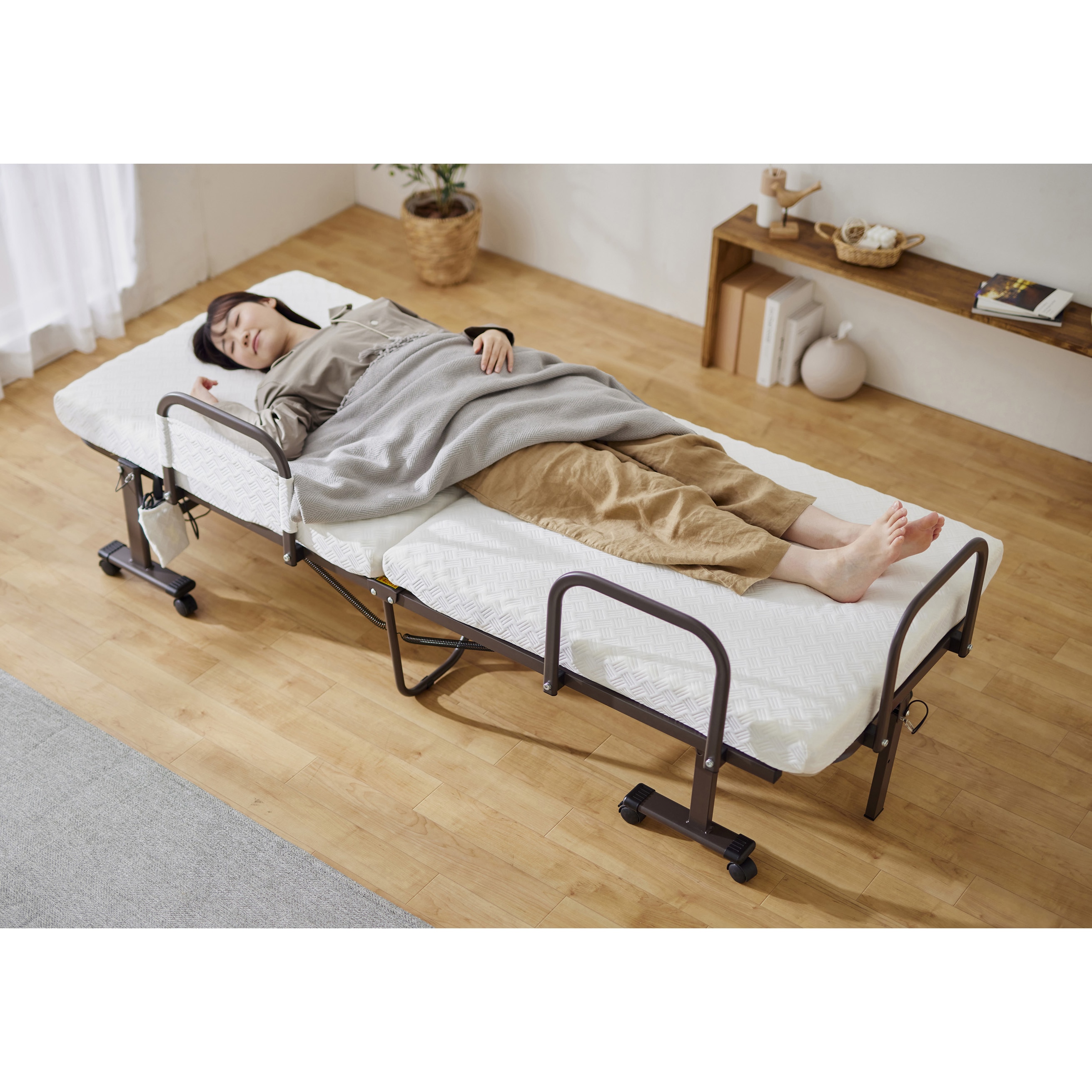 アイリスオーヤマ電動リクライニングベッドOTBSS-BDH OTBSS-BDH 折りたたみ電動リクライニングベッド アイリスオーヤマ 寸法