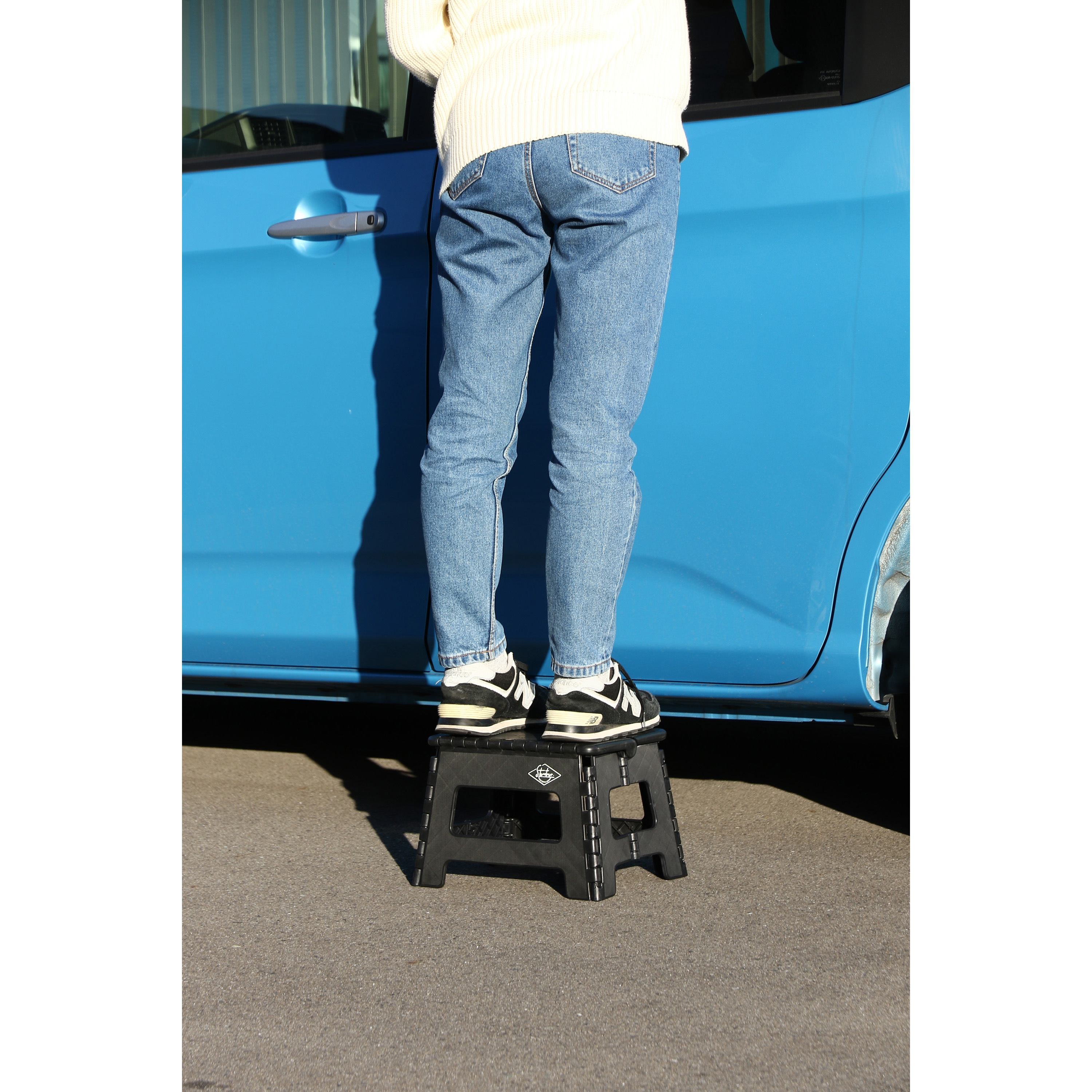 86874 フォールディングステップスツール H22cm 1個箱 不二貿易 色BK