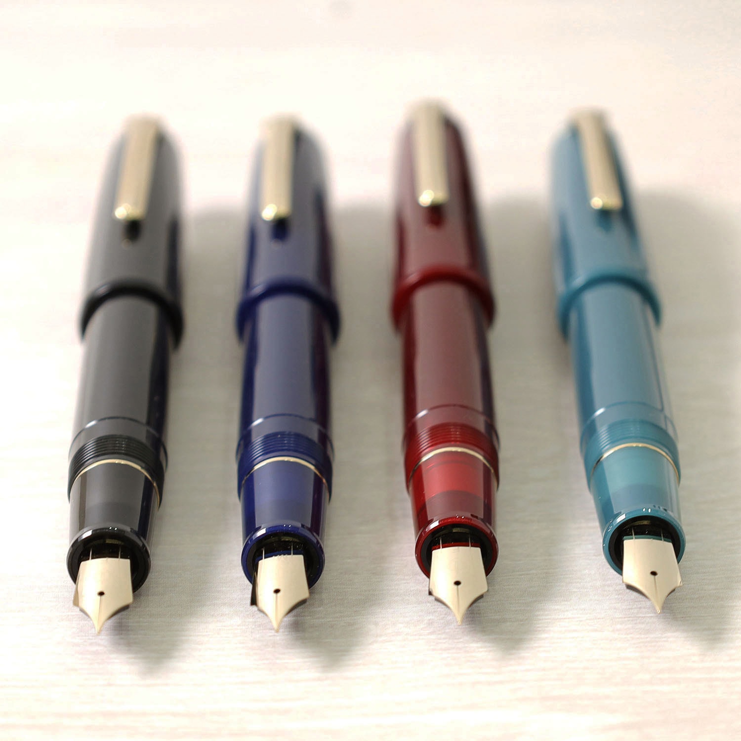 110820130 プロフィットカジュアルL ゴールドトリム 万年筆 セーラー