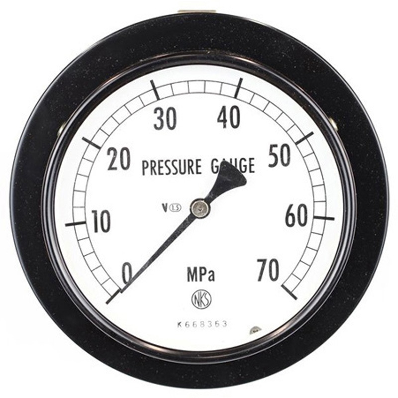 AE15-133 普通形圧力計(Φ100)70MPa 埋込形D枠(取付金具)耐振用 AE15-133シリーズ 1個 長野計器 【通販モノタロウ】 16,485円