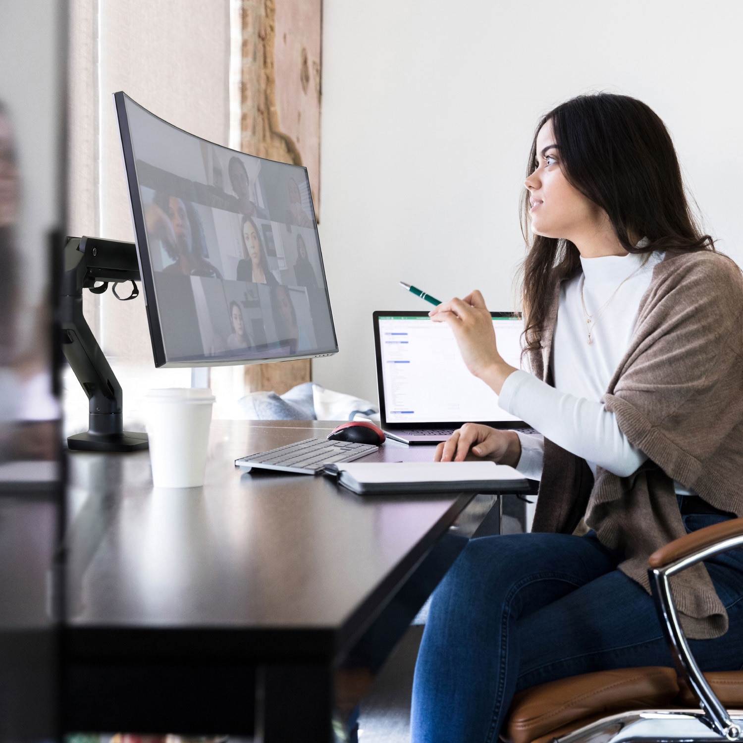 45-475-224 エルゴトロン HX モニターアーム マットブラック 49インチ