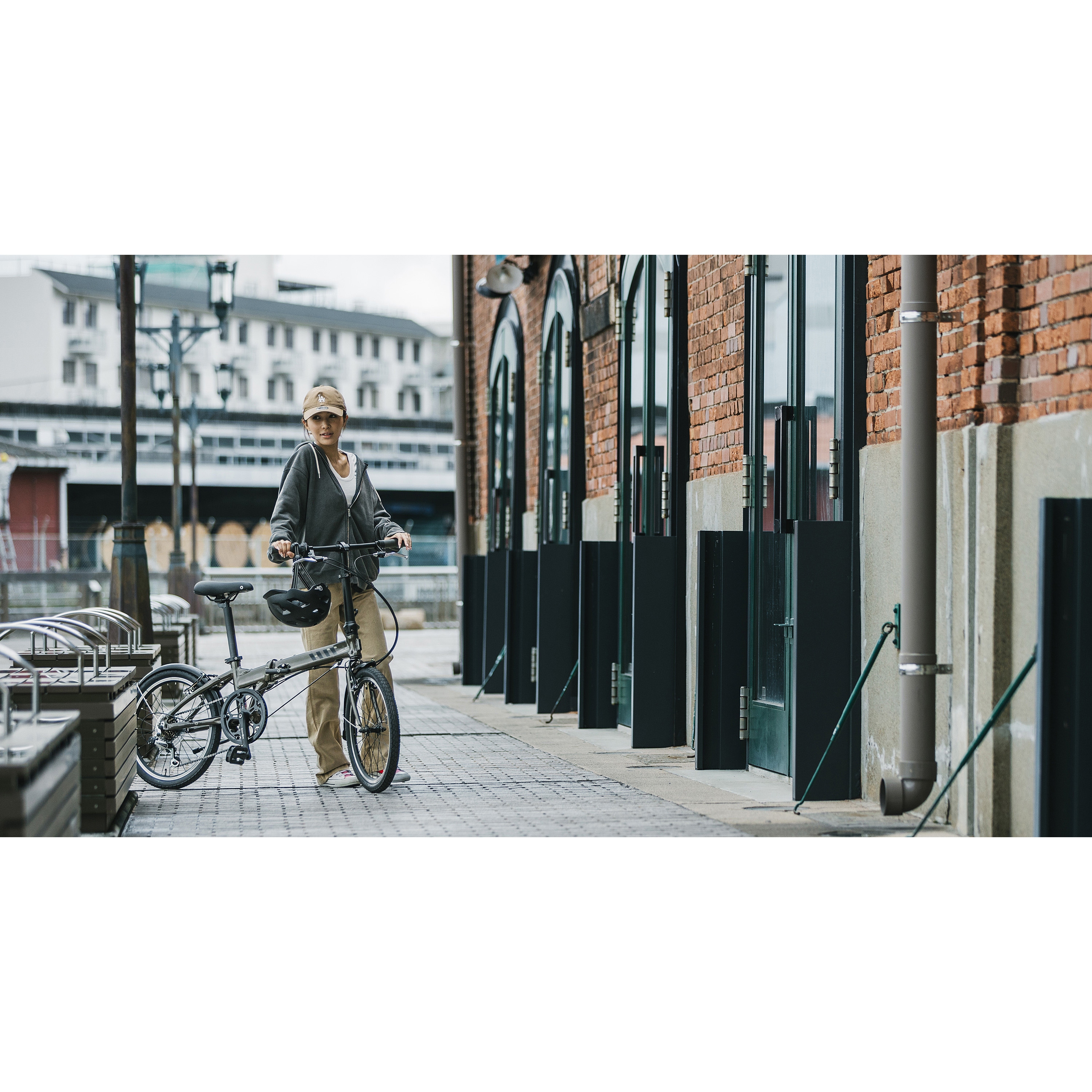 25Hit-OR DAHON折り畳み自転車 HIT 20インチ DAHON シナバー色 25Hit