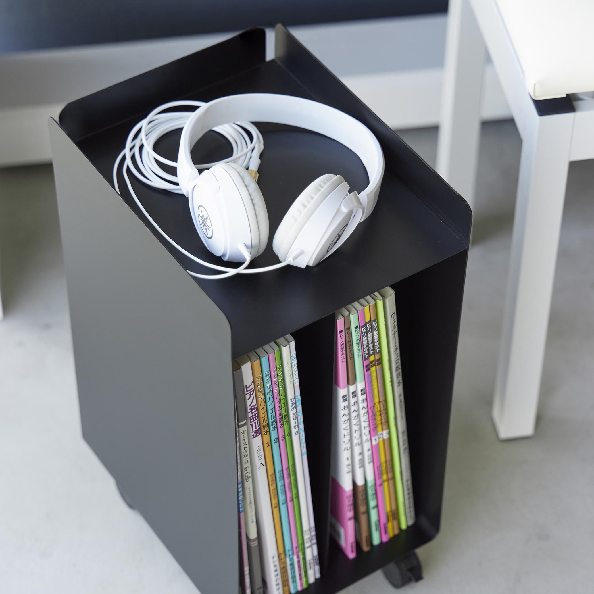 1960 ピアノ下楽譜収納ワゴン タワー 山崎実業 2段 キャスターあり