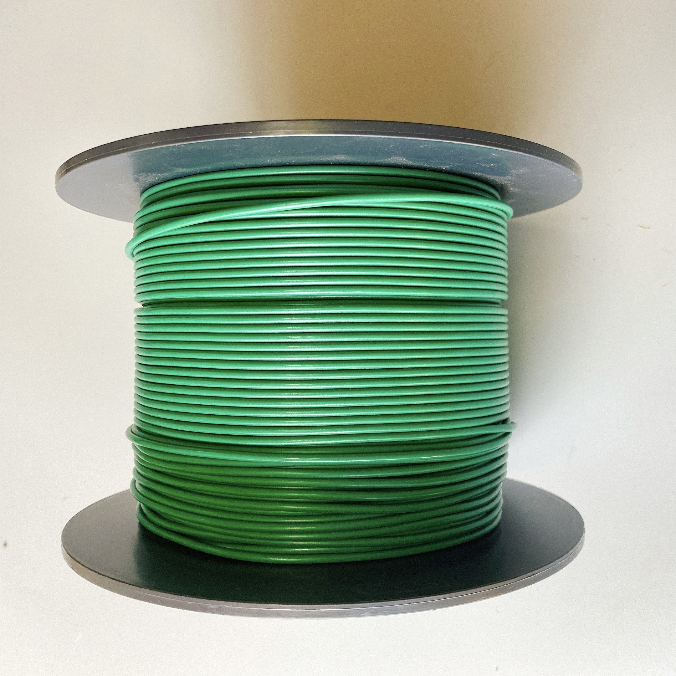 83AV125G AVコード(自動車用低圧電線)シングル 信和自動車工業 1巻(200m) 83AV125G