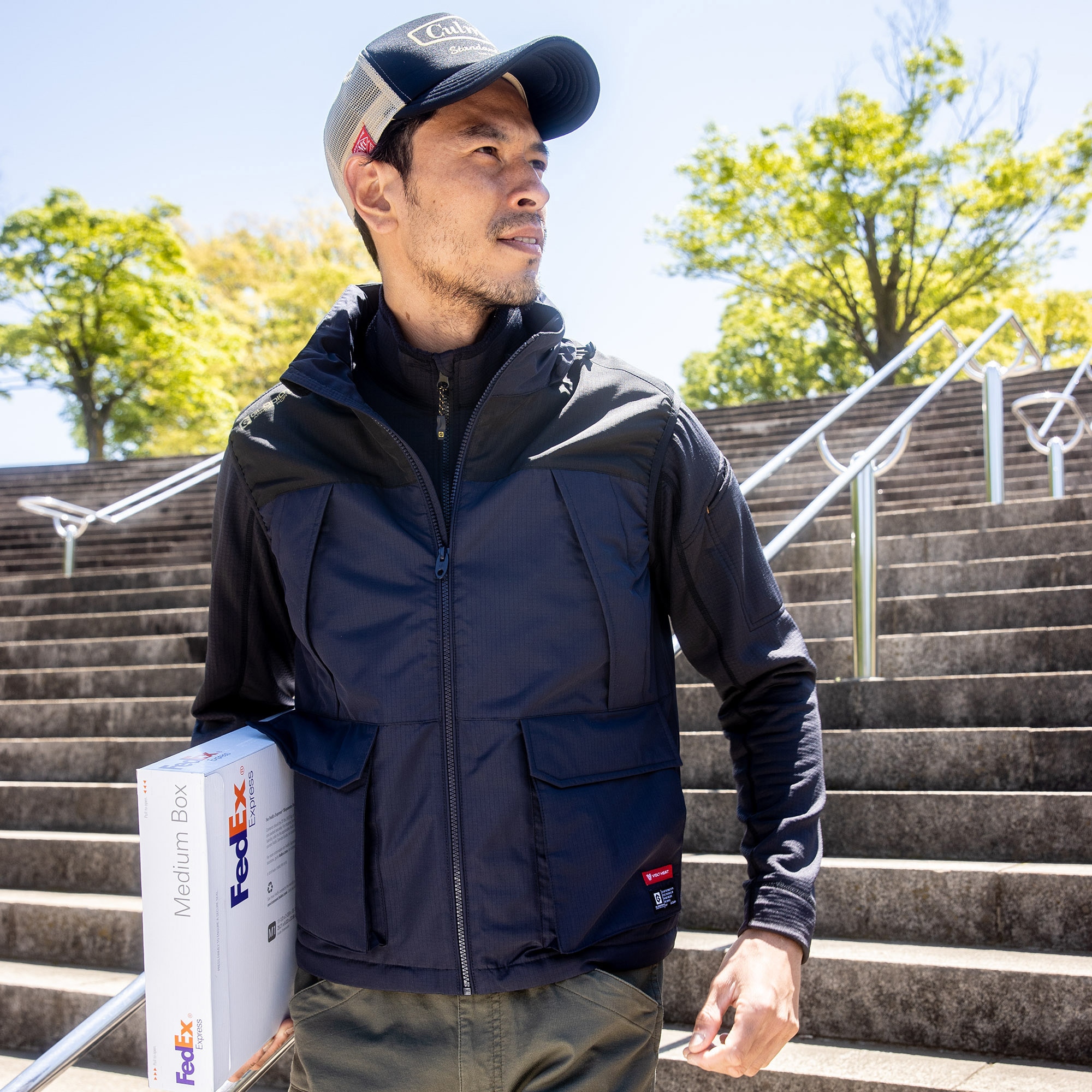 G-8049 ボルトヒートフード付きベスト(ウェアのみ) コーコス信岡