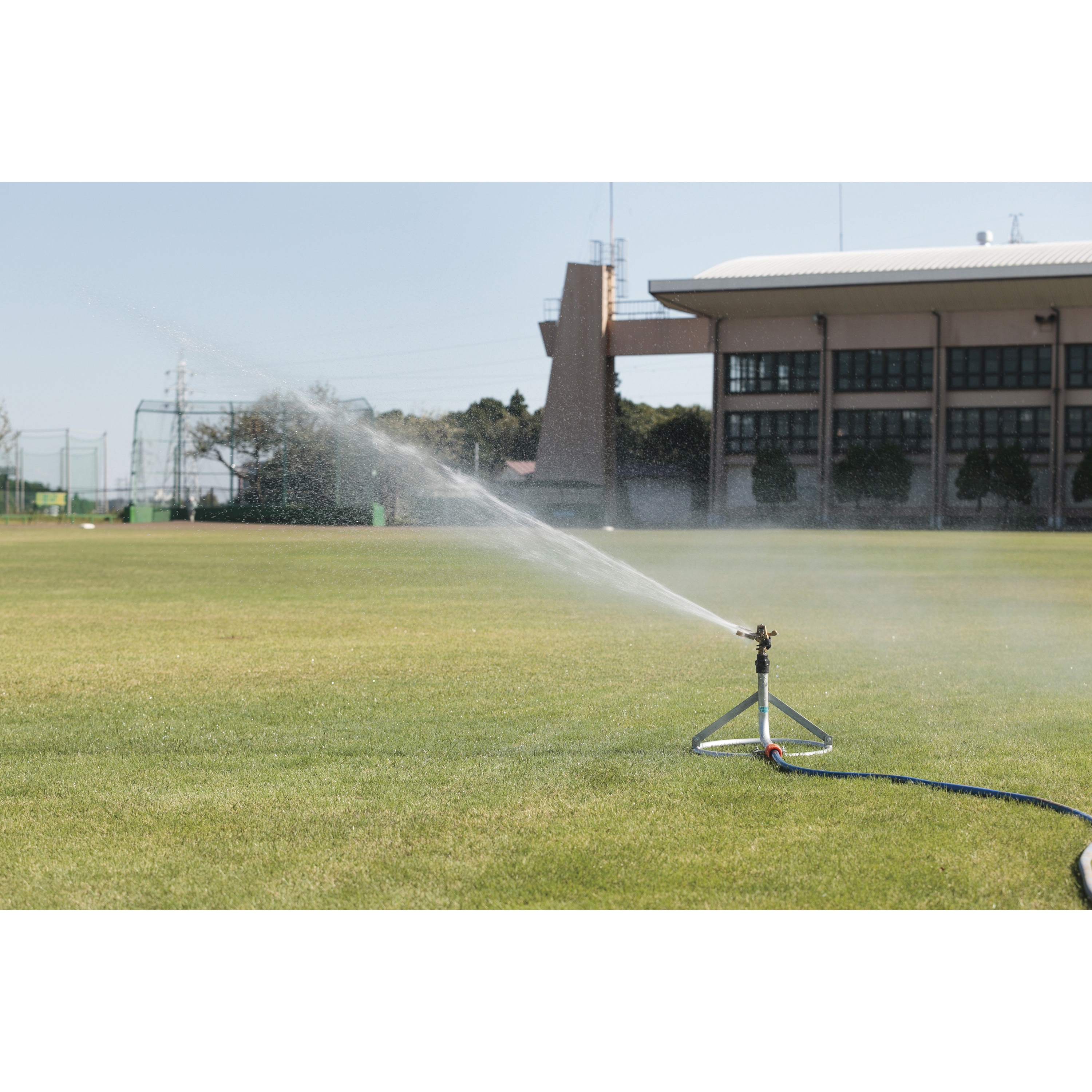 S-7979 スプリンクラー(メタルスタンド) 1台 三和体育製販 【通販モノタロウ】