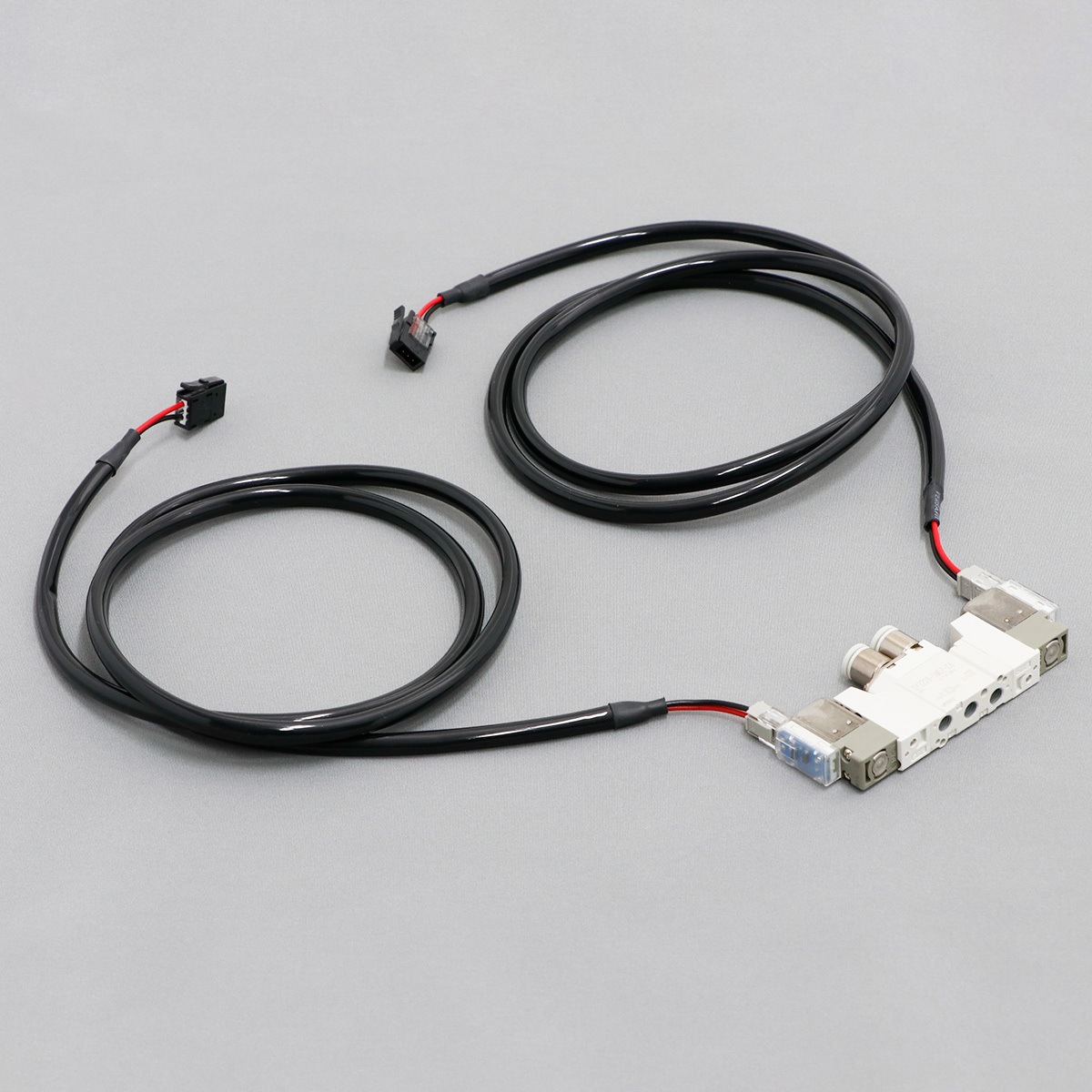 SUC-511 e-CON付電磁弁(ダブルソレノイド) 1個 SUS(エスユーエス) 【通販モノタロウ】 7,725円