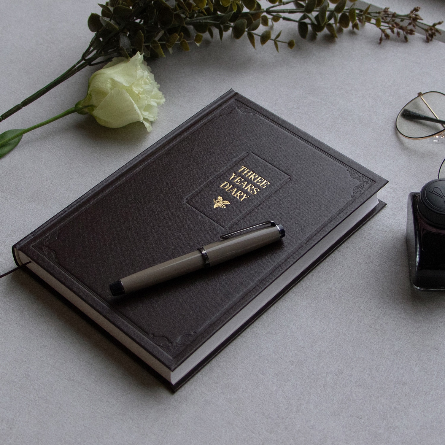 D303 3年日記 日本ノート サイズA5 1冊 D303 - 【通販モノタロウ】