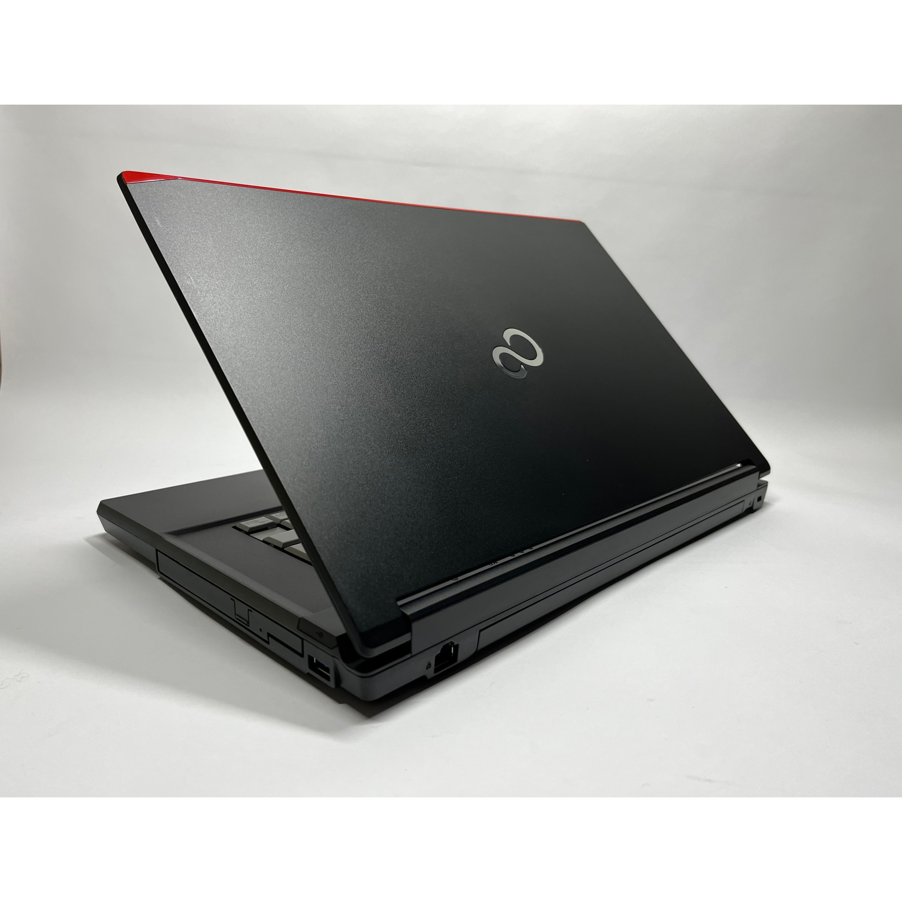 A4ノートパソコン Lifebook Aシリーズ 富士通 8GB OS:10H(MAR