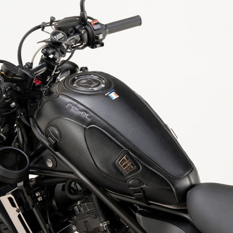 バグスターのタンクカバーにホンダ レブル250／500用が登場！| バイク
