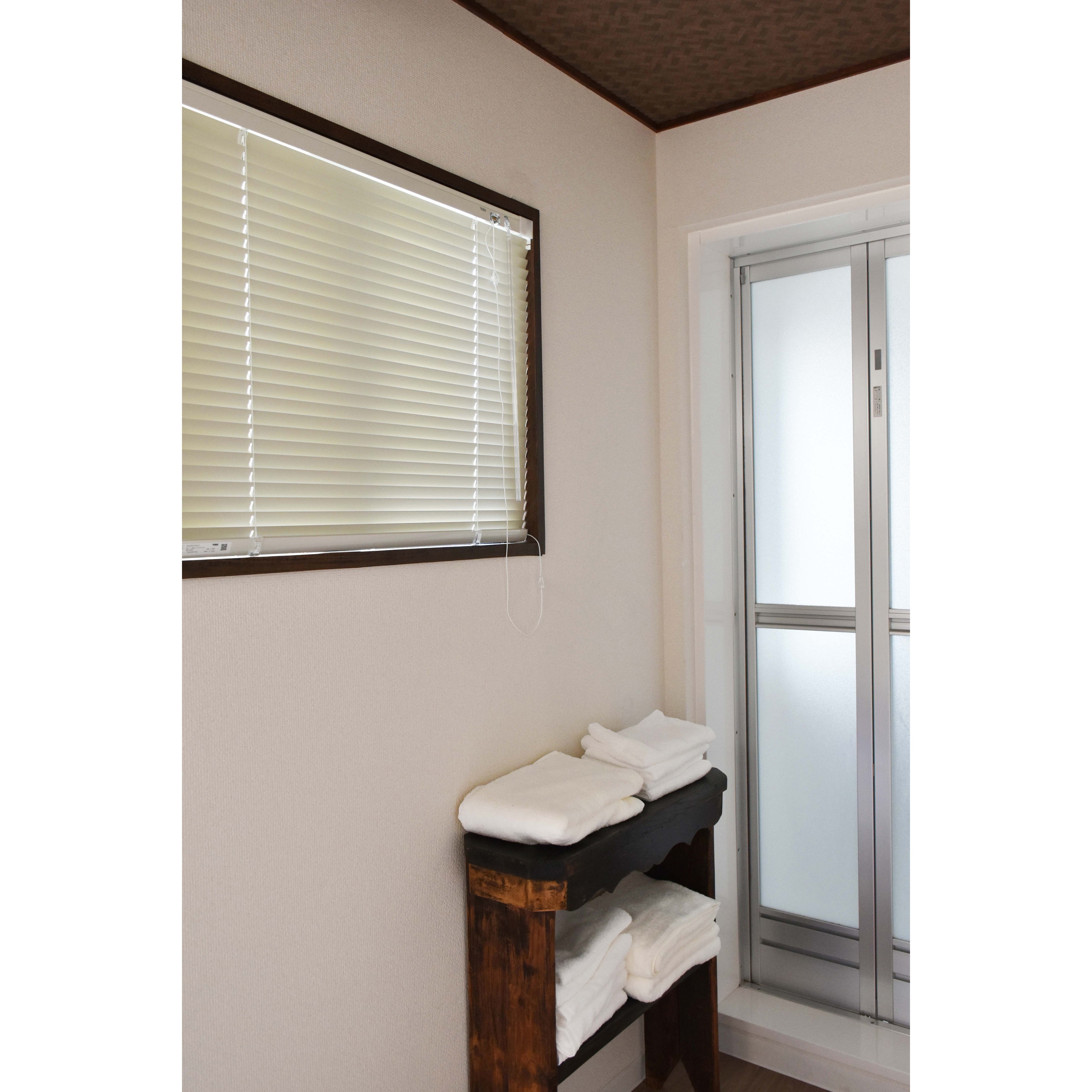 ブラインド アルミブラインド TOSO 遮熱コーティング 180×138cm 左右変換仕様 （ ブラインドカーテン カーテンレール カーテン ） &frasl;verticalblind&frasl;toso&frasl;dual&frasl;img&frasl;spec