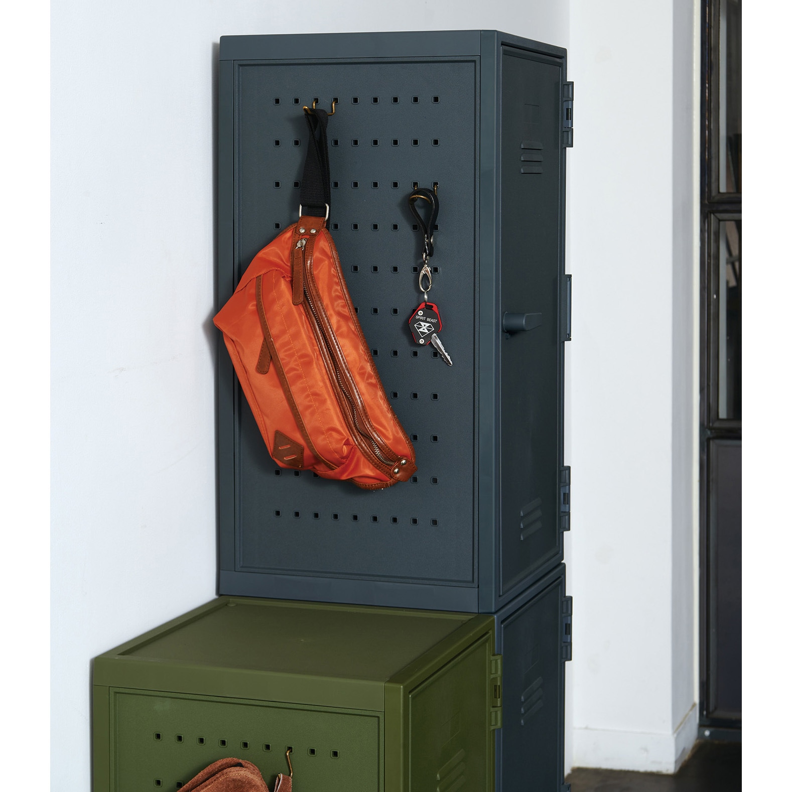 110013844 VAZZOペグキャビネット TENMA(天馬) グリーン色 高さ765mm